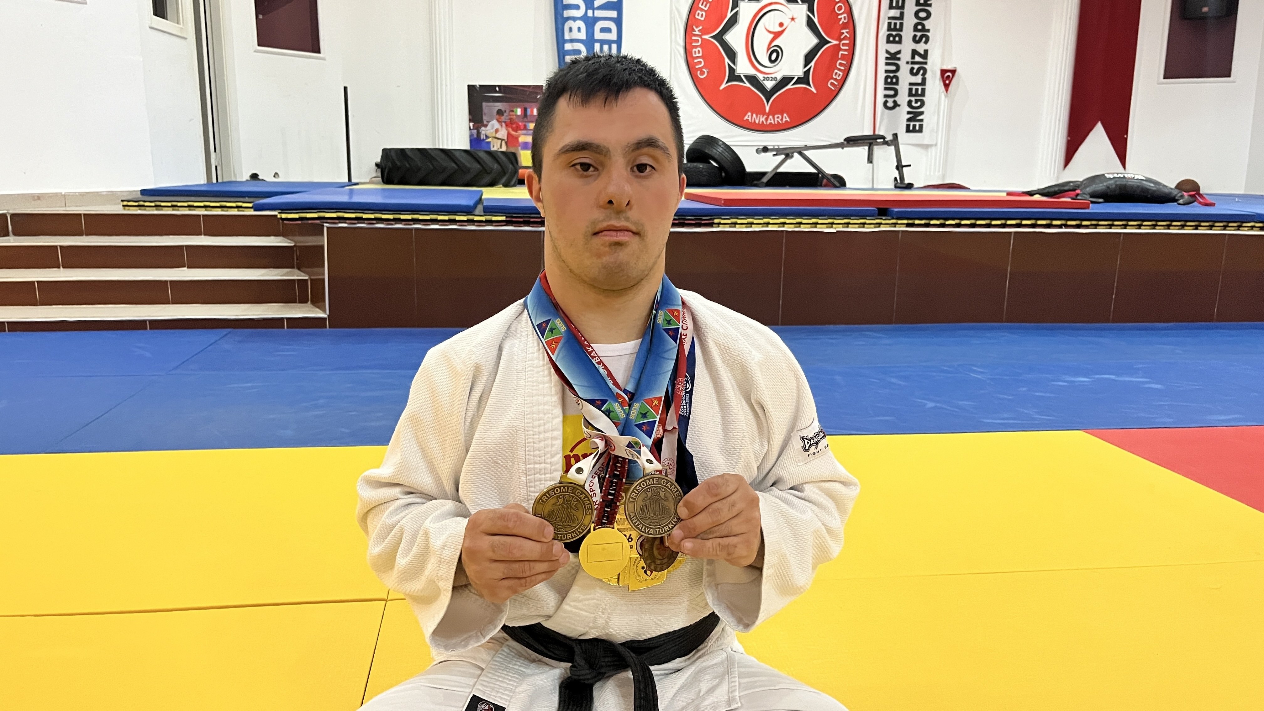 Down sendromlu Ahmet Ünal judoda dünya şampiyonu oldu