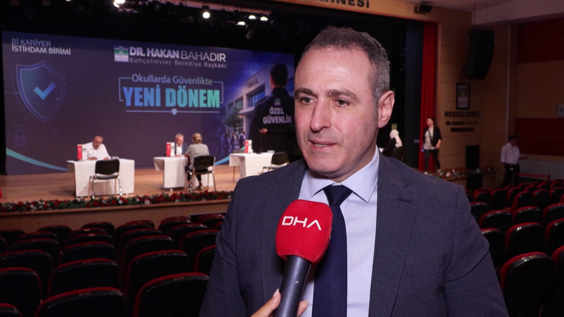 Mülakata katılan adaylar