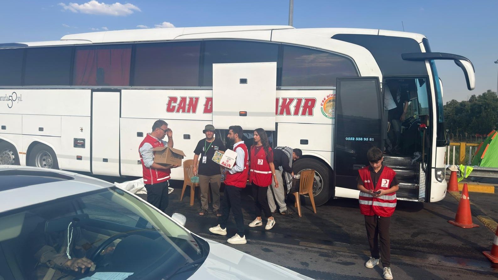 Filistin Konvoyu bekletiliyor