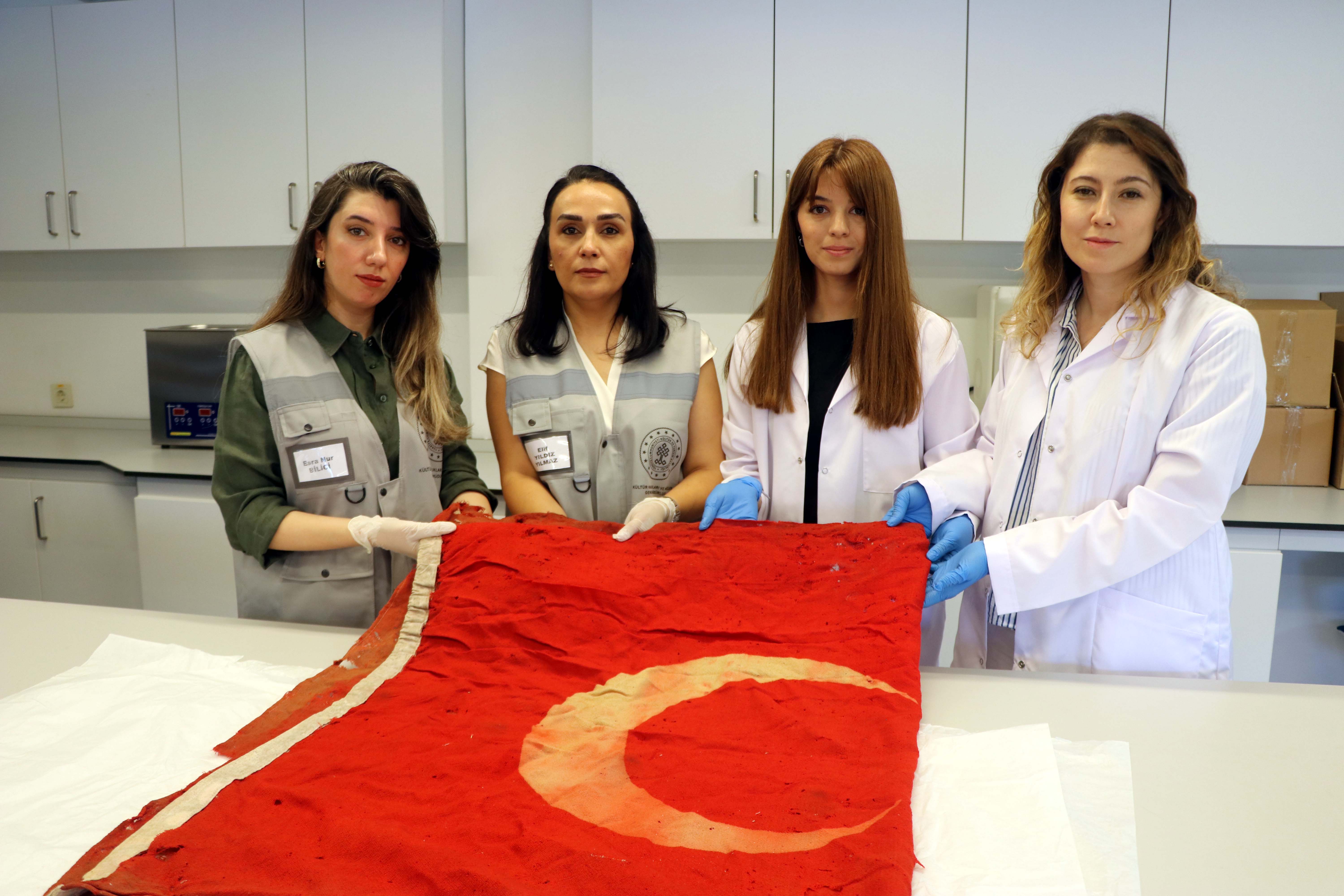 Restorasyon laboratuvarı bayrak