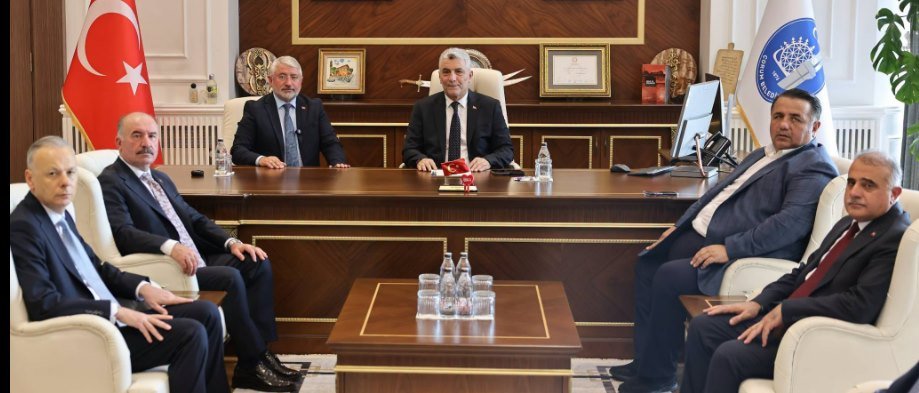 Bakan Bolat esnaf ziyareti