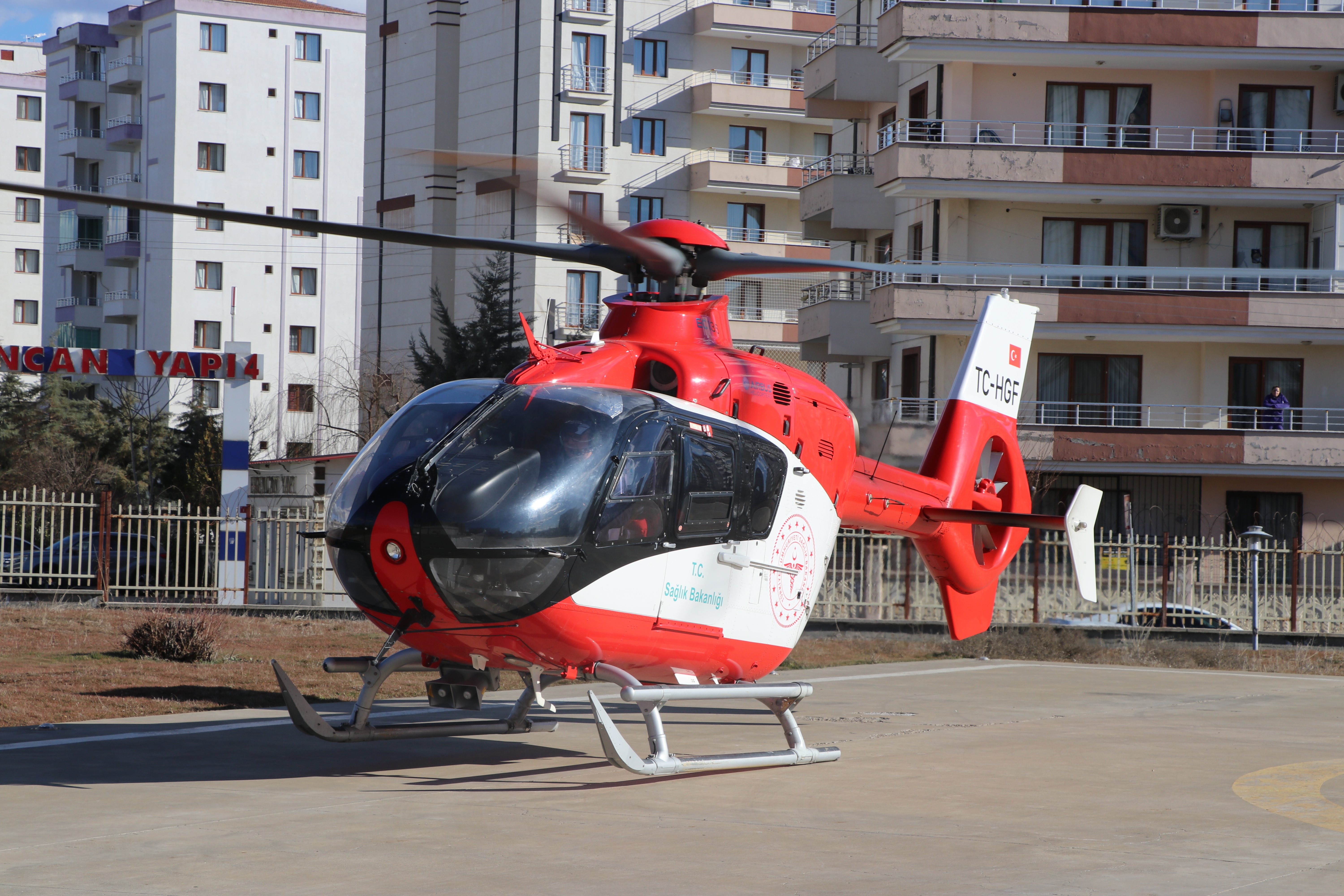 Ambulans helikopter, Gökbey