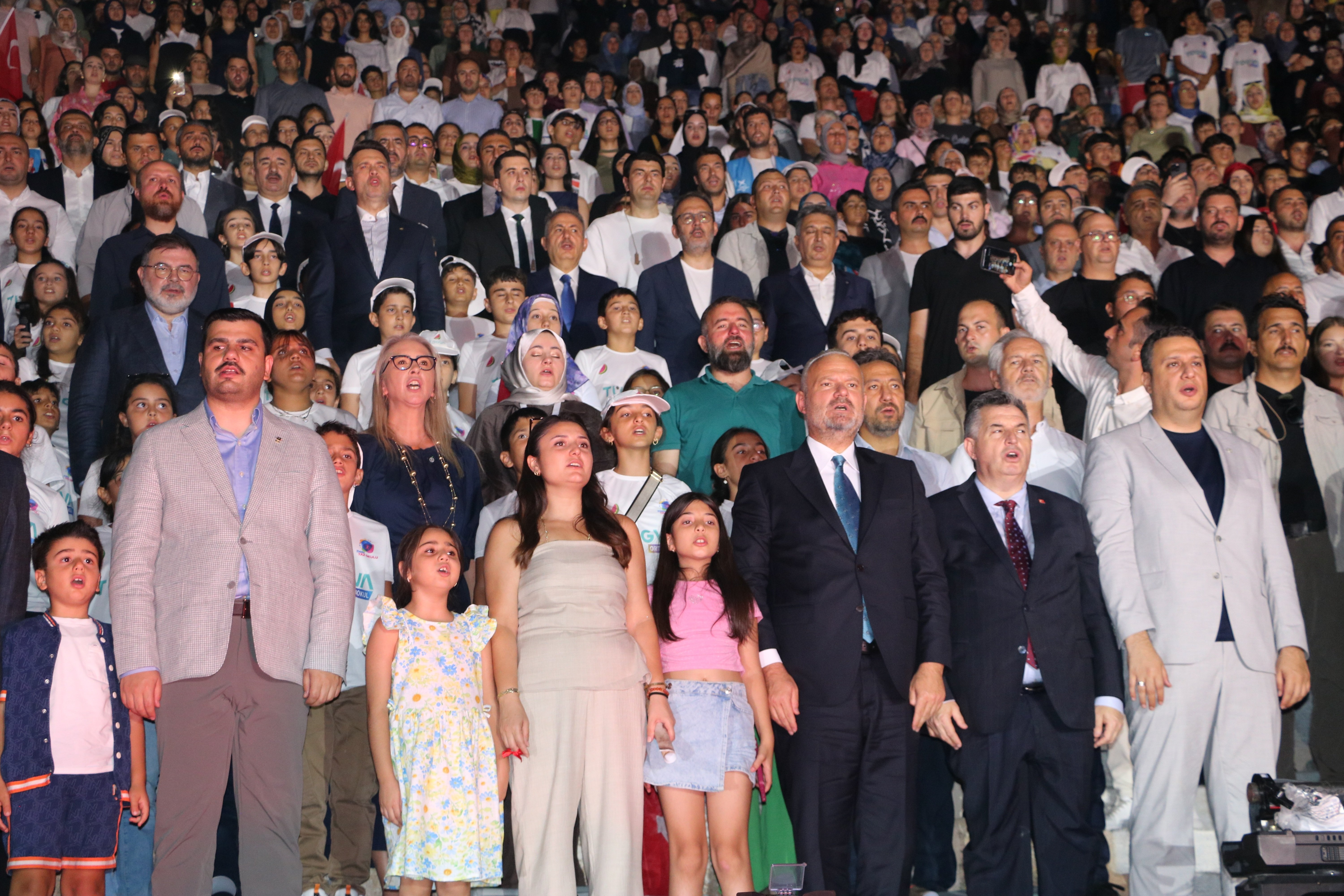 Necmeddin Bilal Erdoğan gençlere sesleniyor