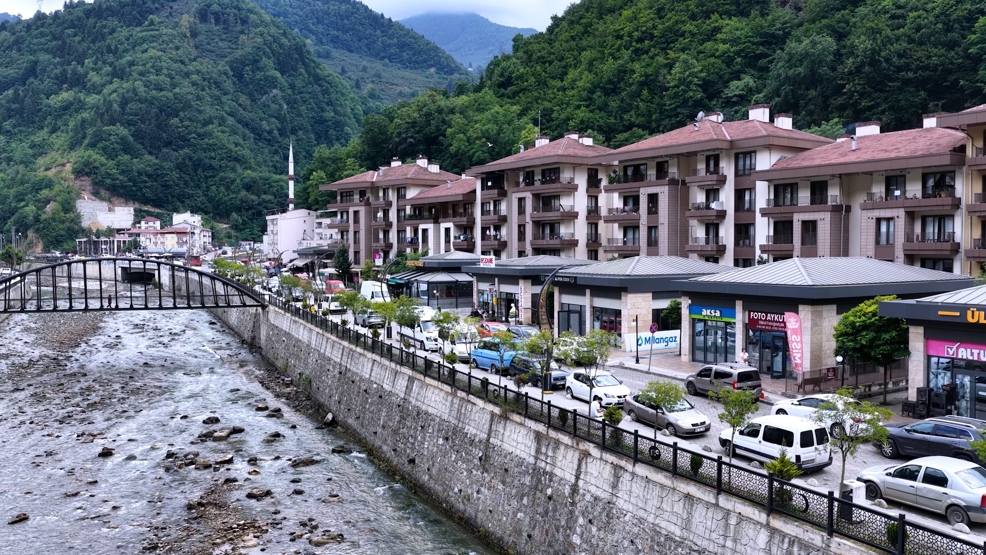 Murat Kurum Derelide vatandaşlarla buluşuyor
