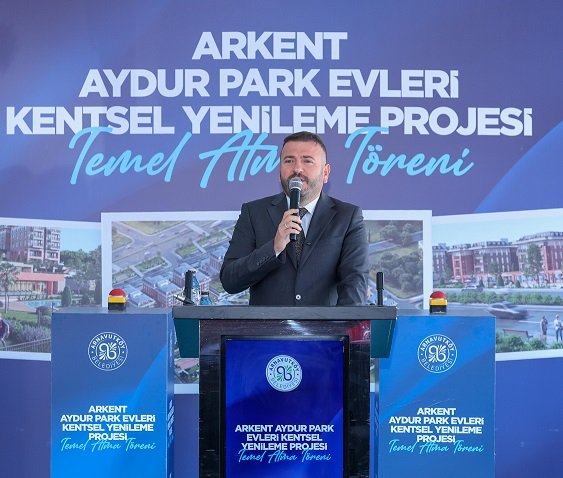 Arnavutköy Belediye Başkanı Mustafa Candaroğlu temel atma töreninde