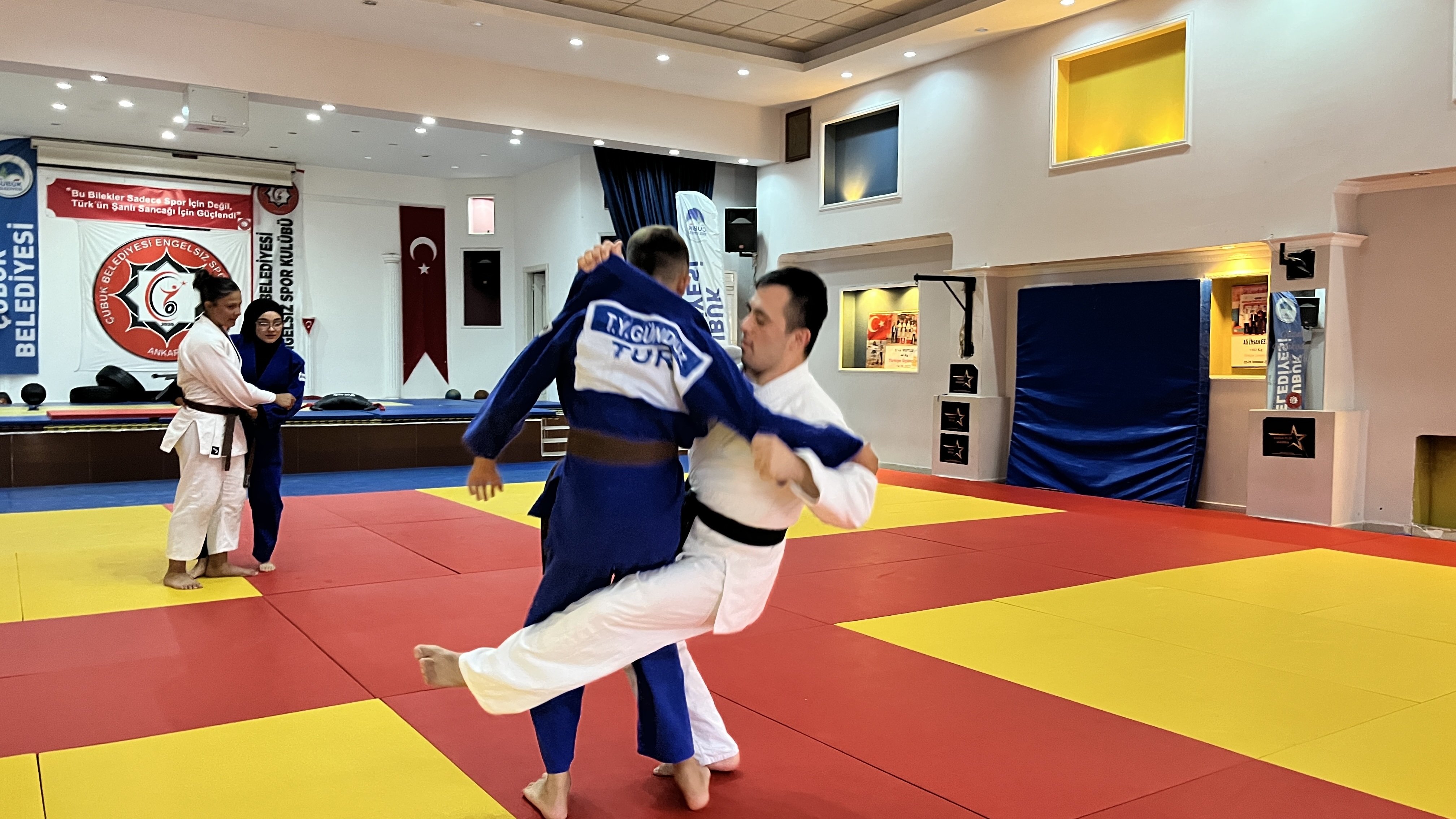 Down sendromlu Ahmet Ünal judoda dünya şampiyonu oldu
