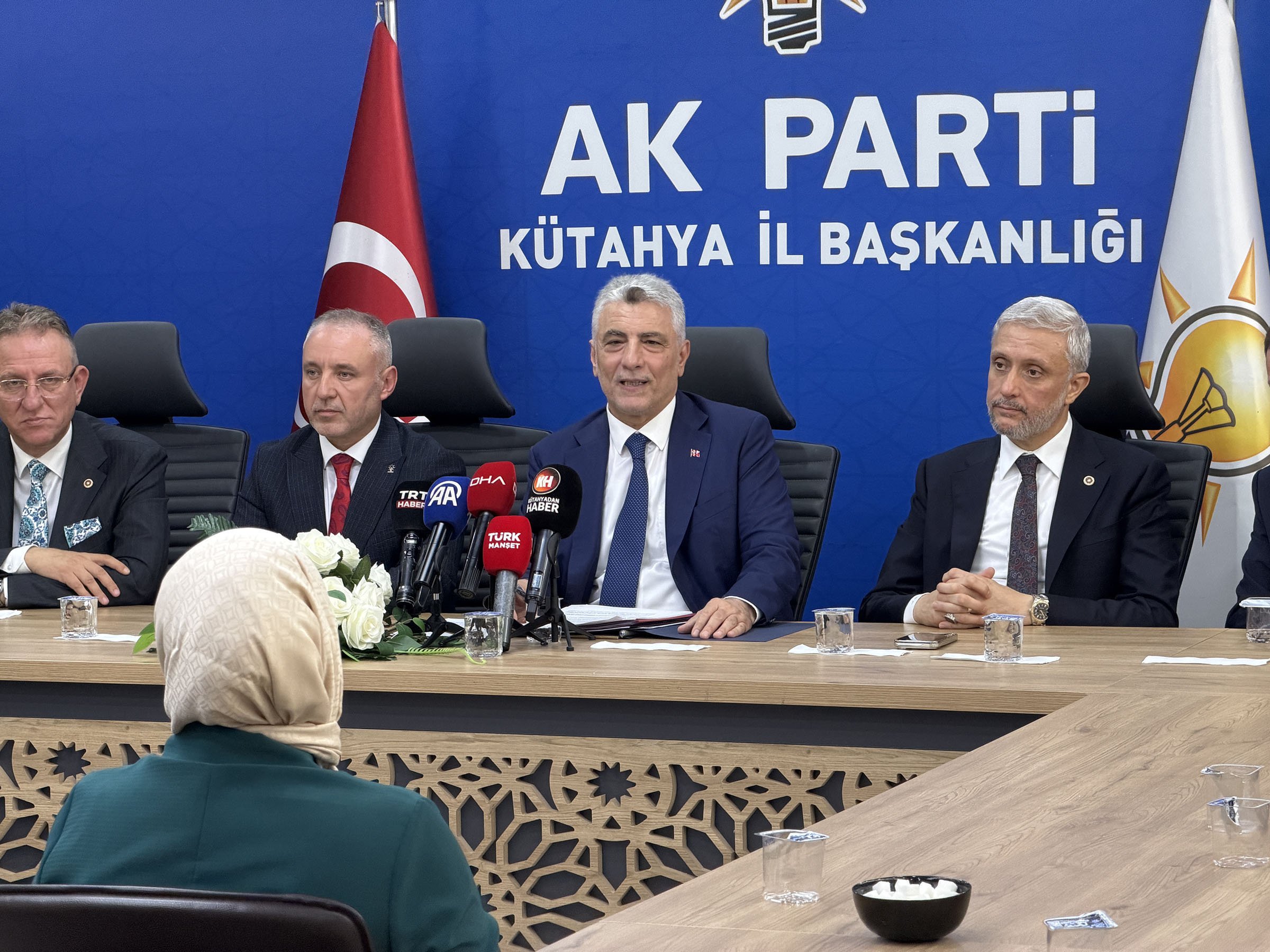 Bakan Bolat, AK Parti İl Başkanlığı ziyaretinde