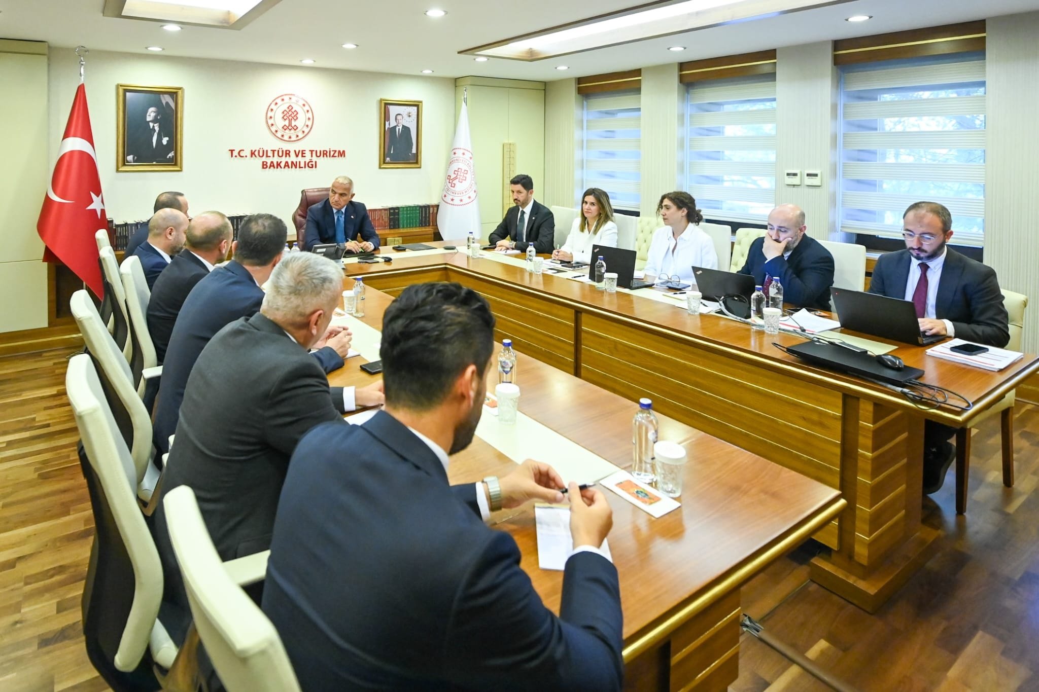 Bakan Ersoy TİSAD heyeti ile görüştü