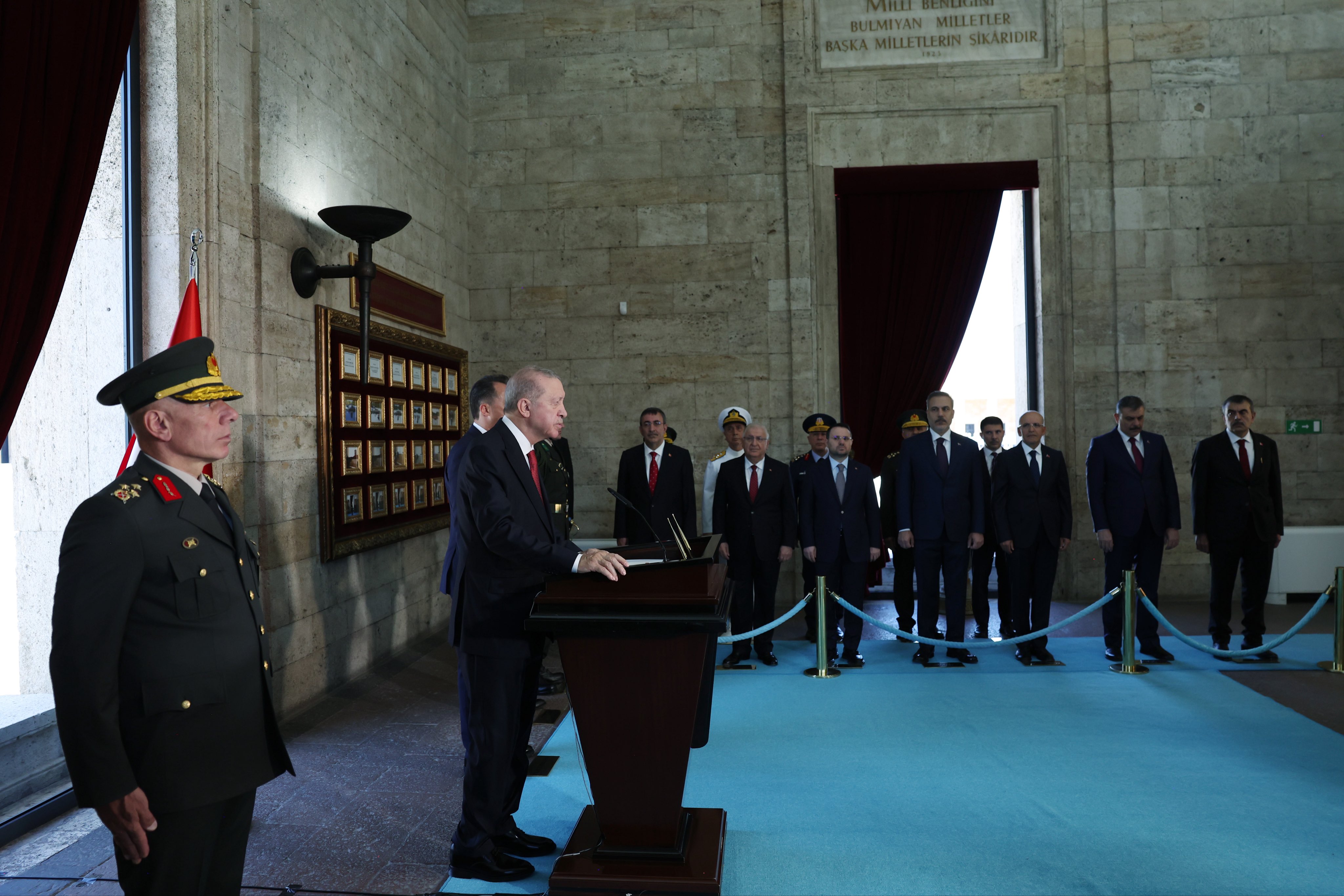 YAŞ üyeleri Anıtkabir’de