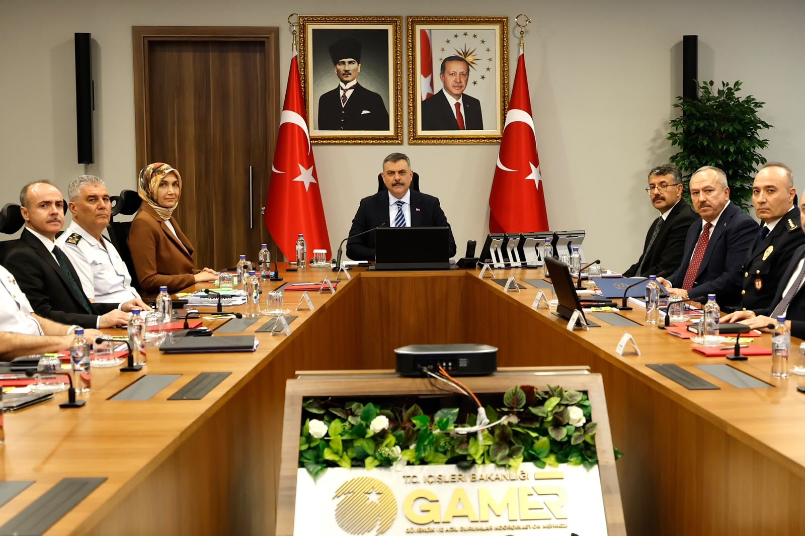 İçişleri Bakanı Mustafa Çiftçi, Kaçakçılık ve Organize Suçlarla Mücadele Toplantısı