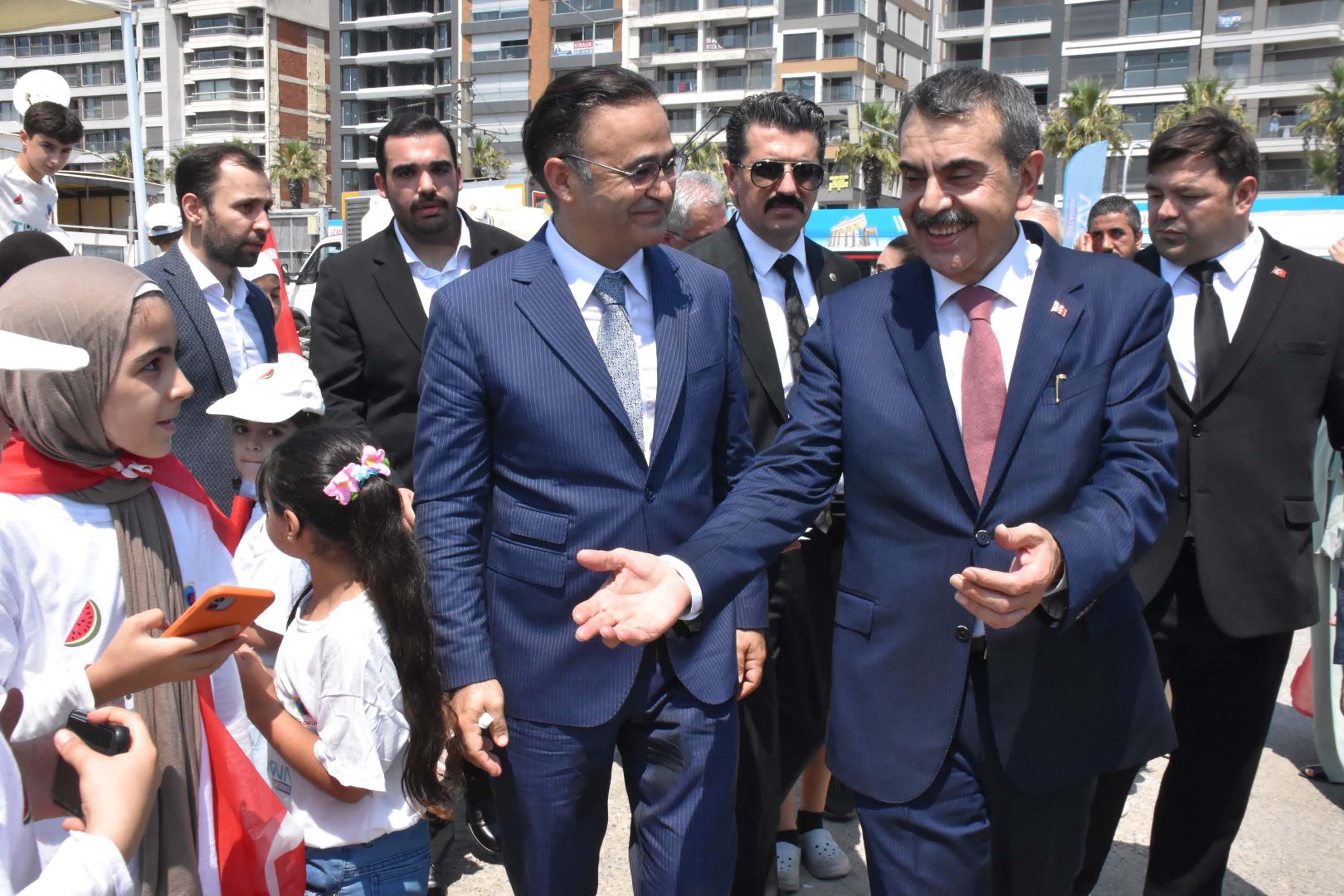 Yelken kursu katılımcıları