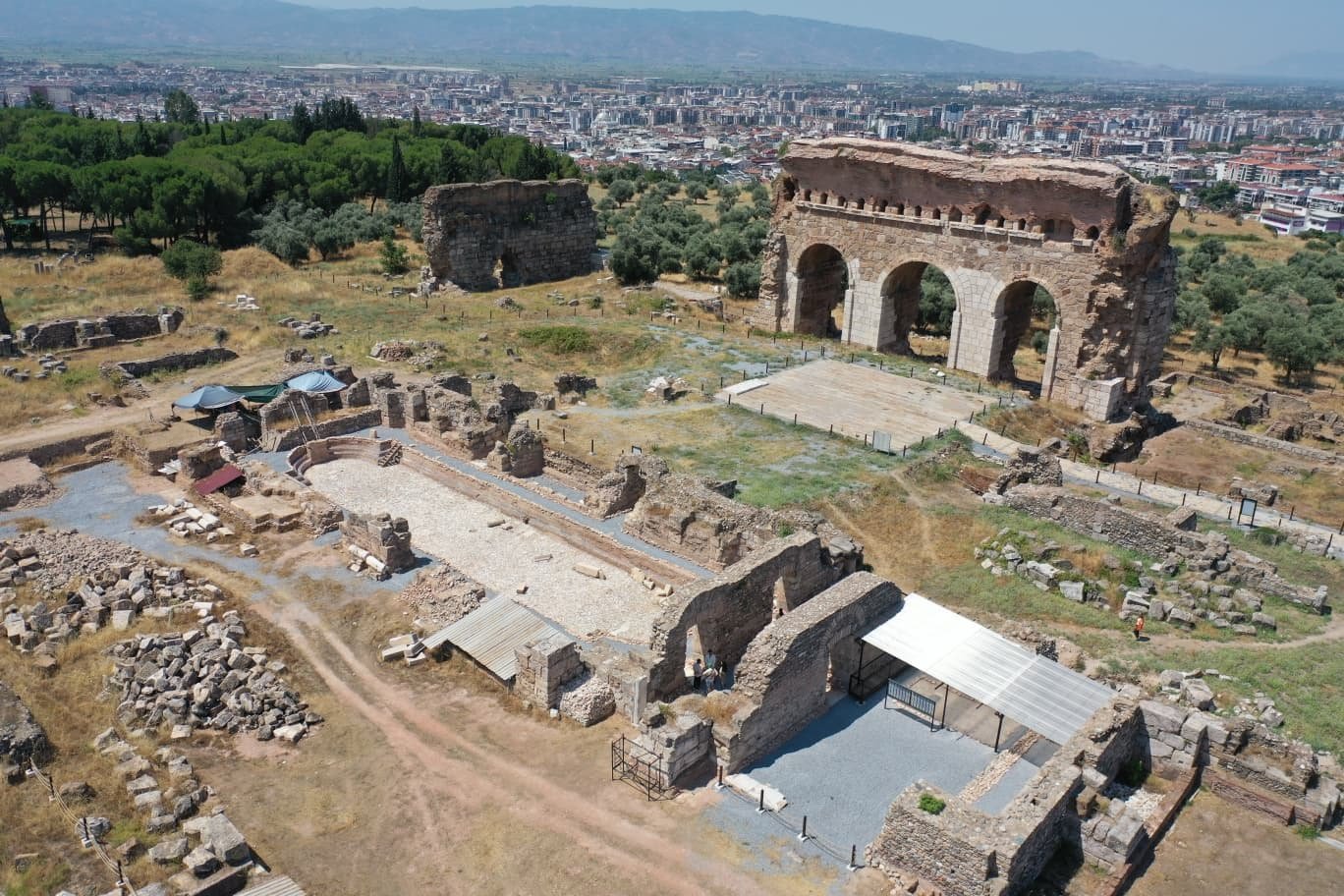 Tralleis Antik Kenti antik havuz restorasyonu