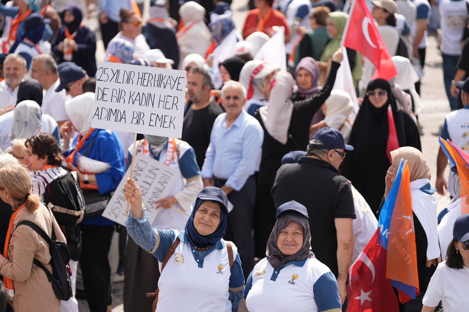 Ankara Millet Bahçesi miting alanı