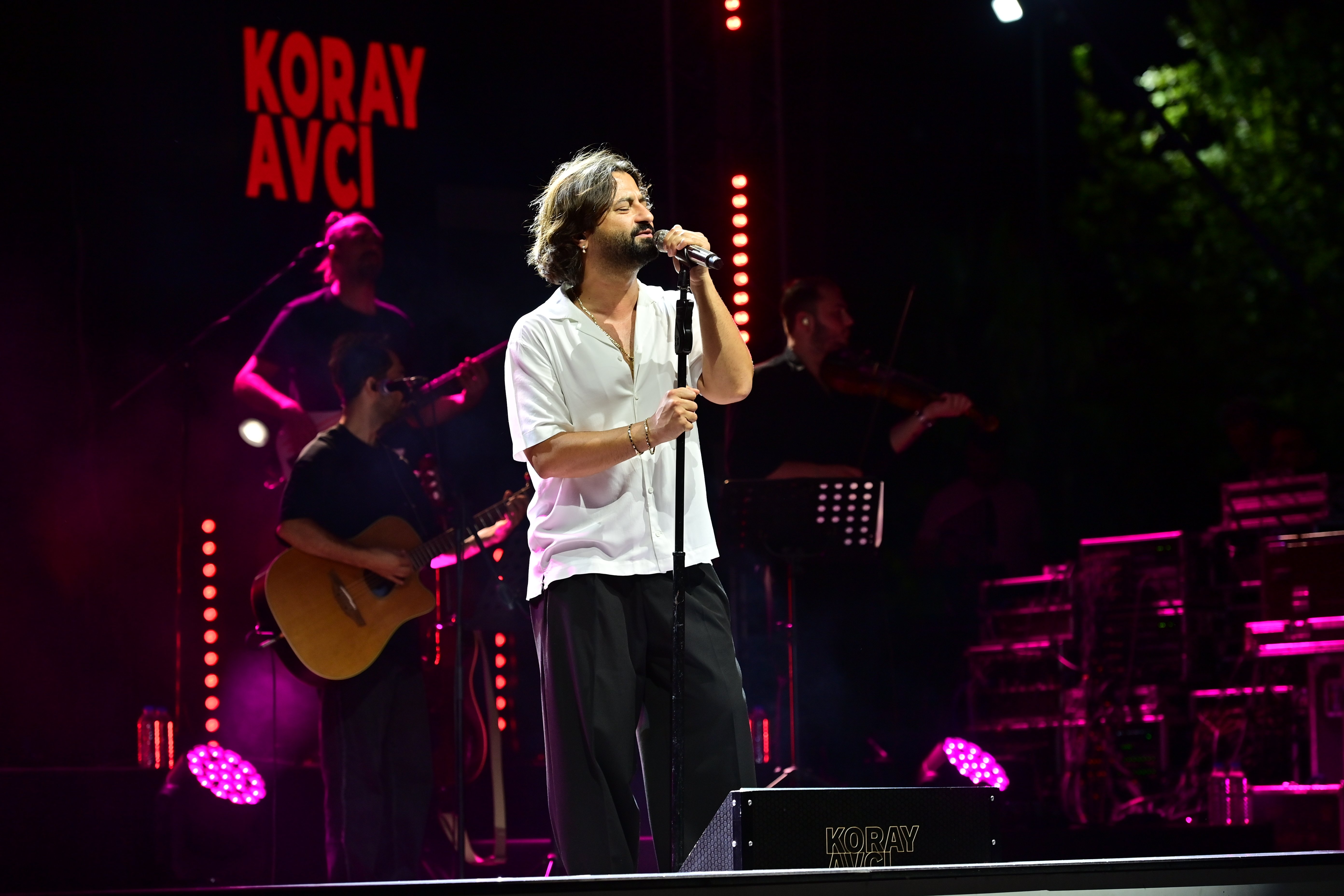 Bahçelievler Belediye Başkanı Hakan Bahadır konuşma yapıyor