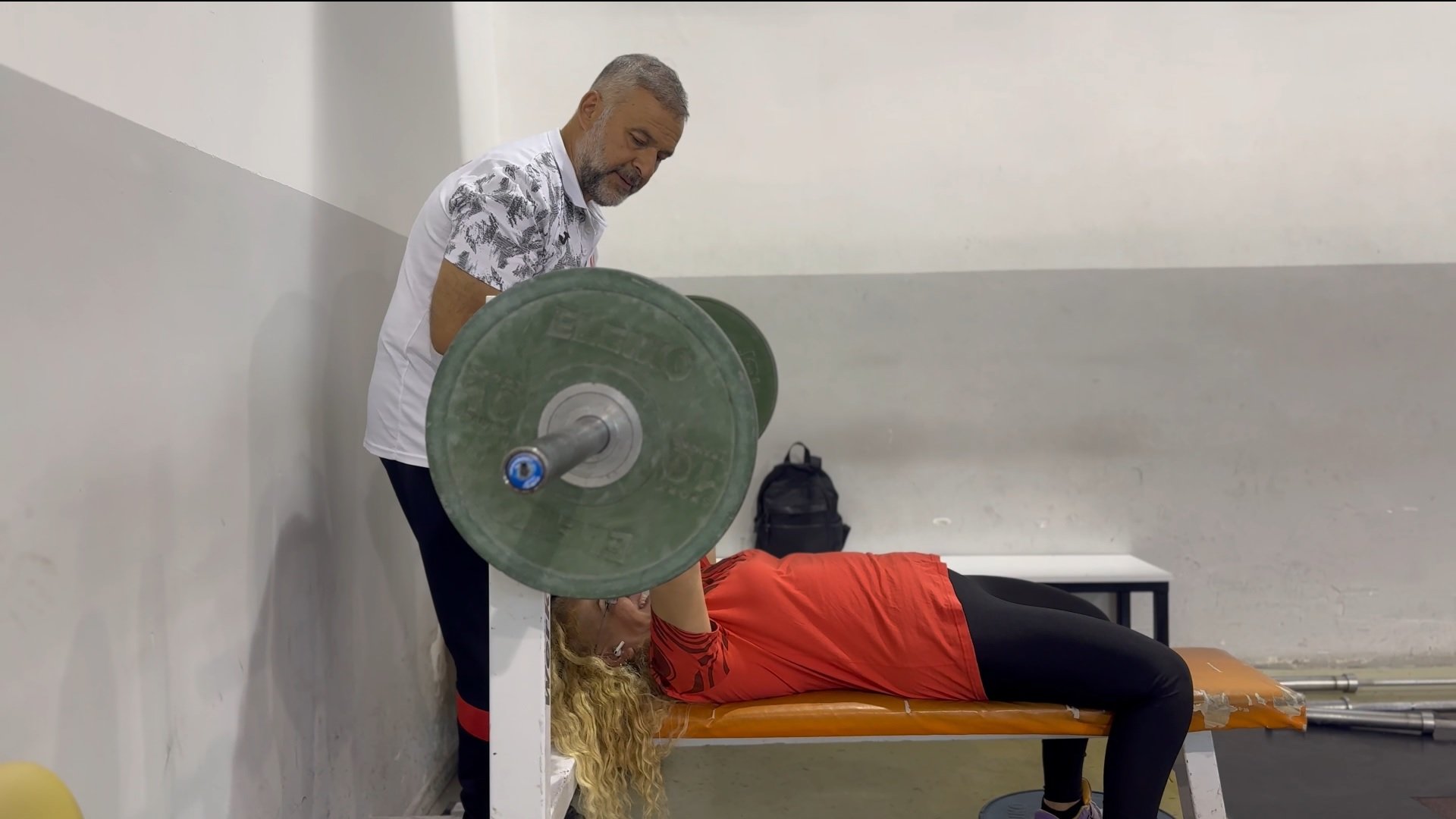 Döndü Kanat halter antrenmanında