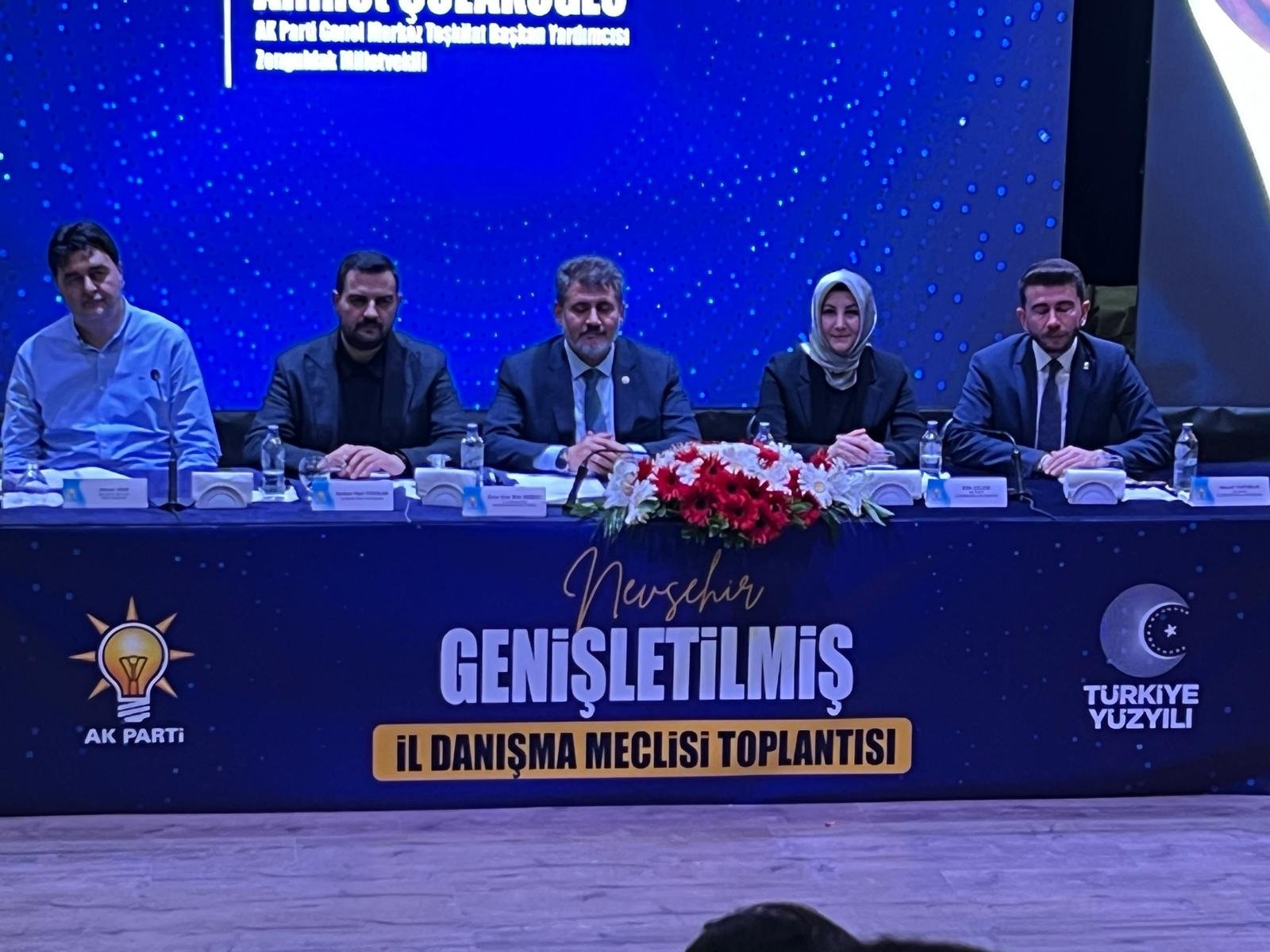 AK Parti Genişletilmiş İl Divan Toplantısı katılımcıları