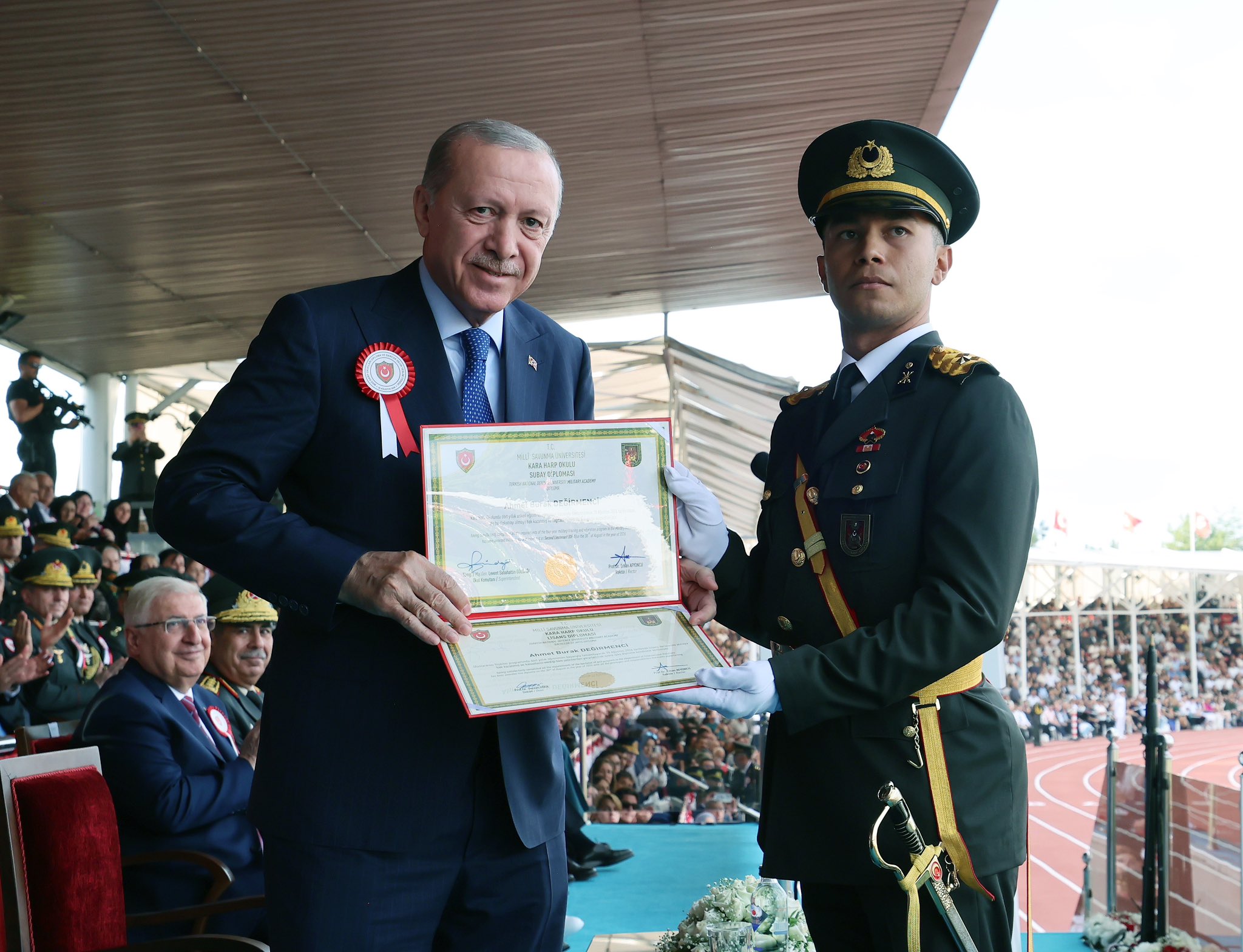 Kara Harp Okulu mezuniyet töreni sancak devir teslimi