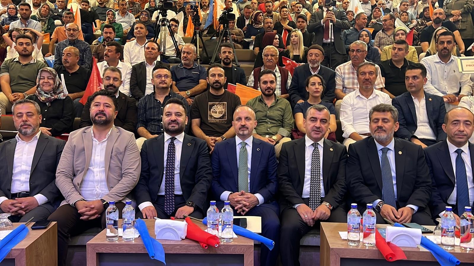 Bülent Turan AK Parti toplantısında