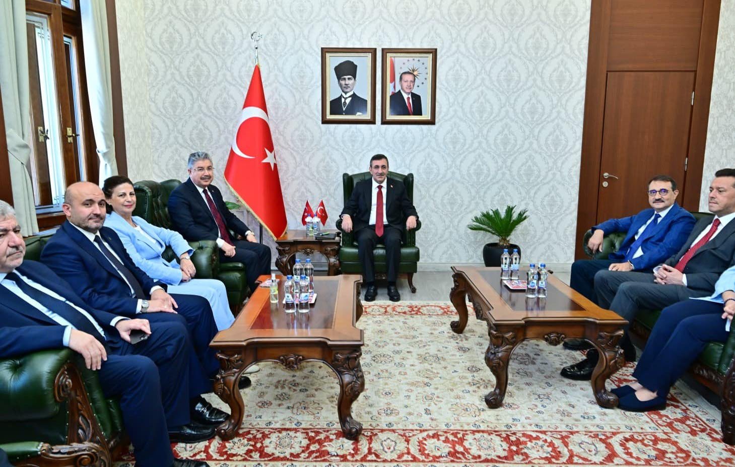 Toplantı katılımcıları