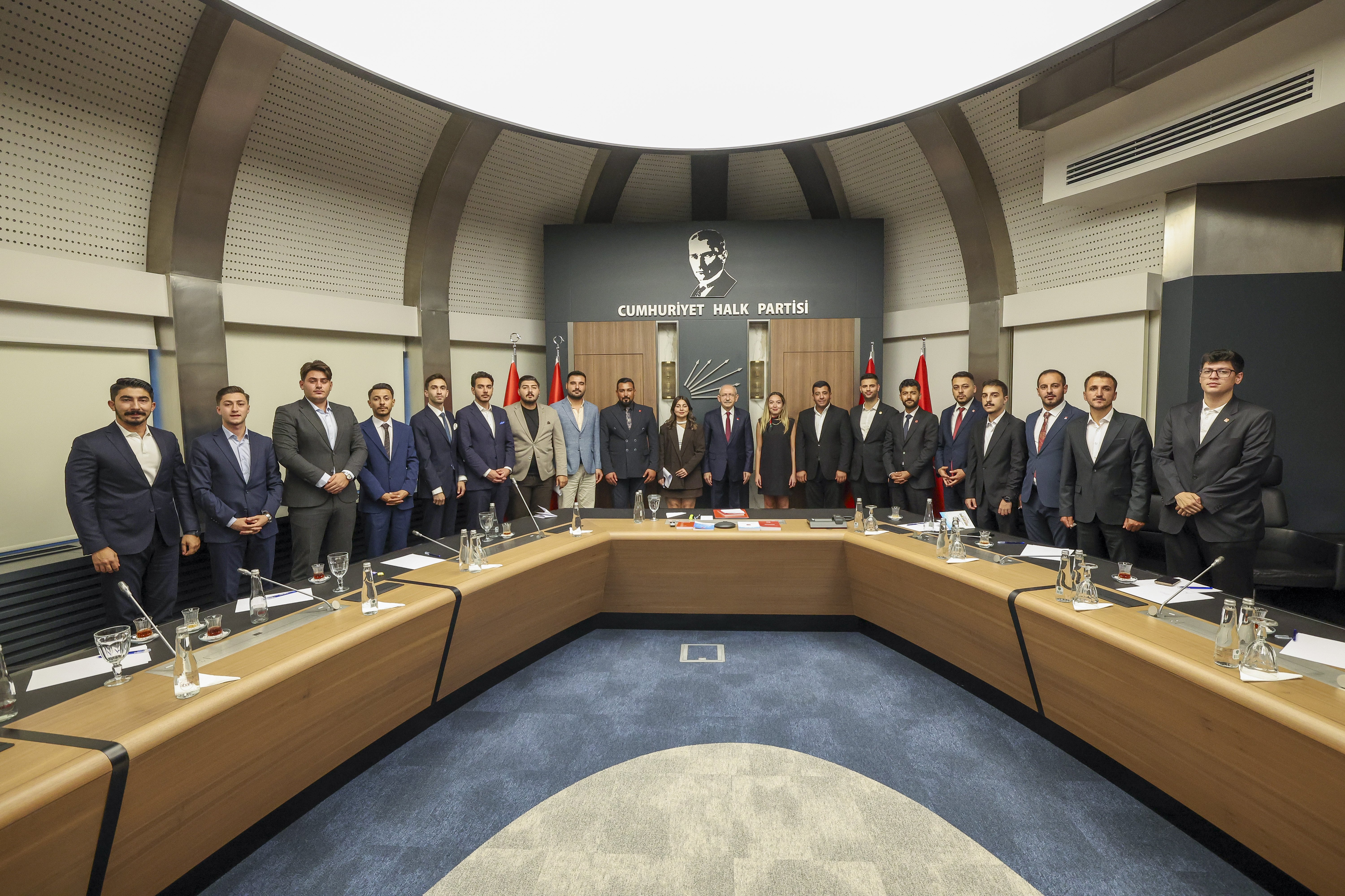 CHP Gençlik Kolları toplantısından bir kare
