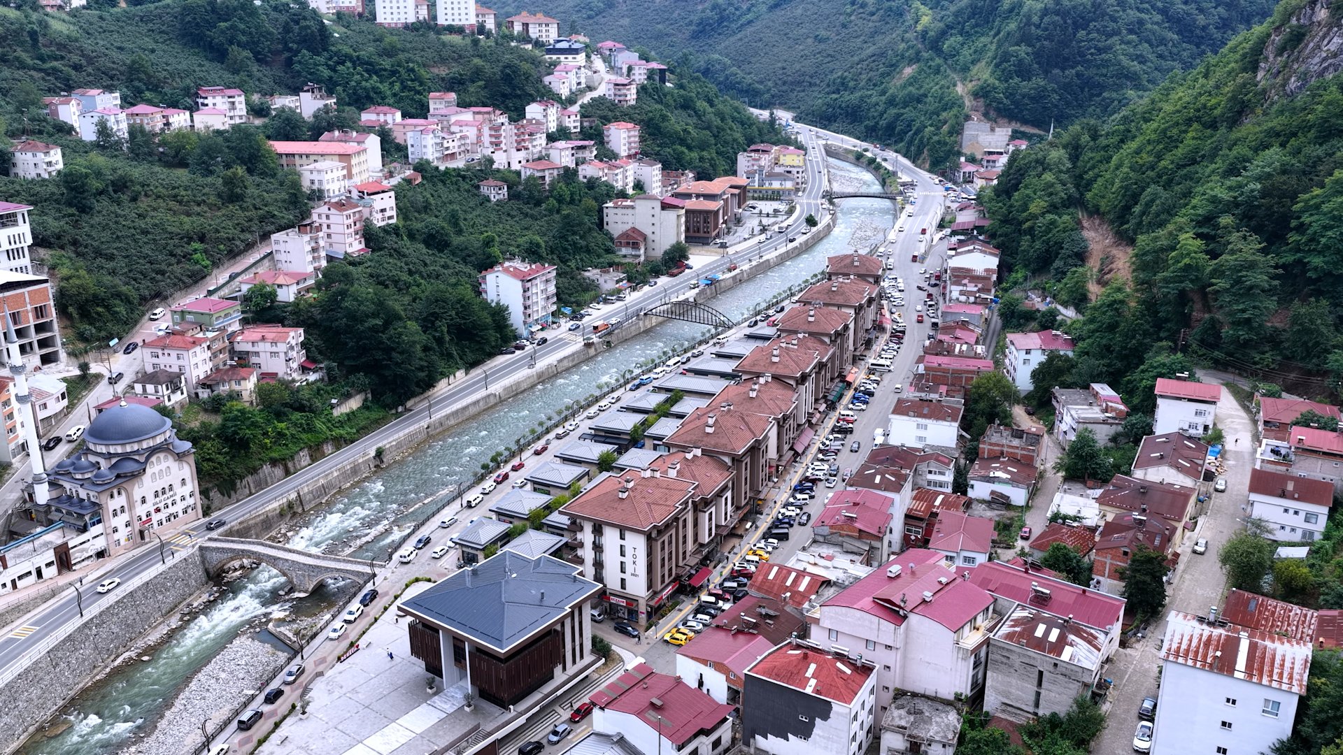 Dereli sel felaketi sonrası yeniden inşa edilen konutlar