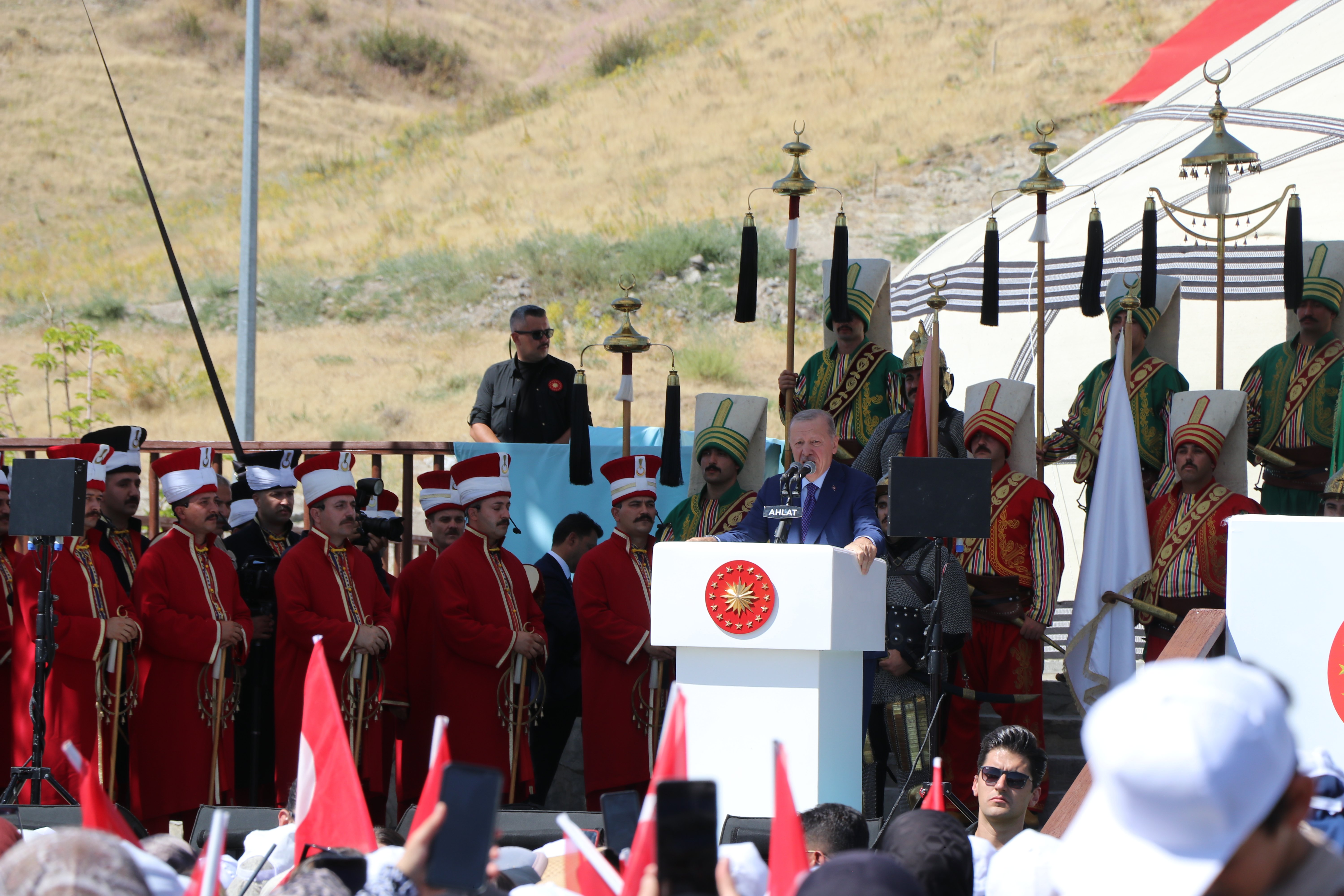 Cumhurbaşkanı Erdoğan Selçuklu Mezarlığı