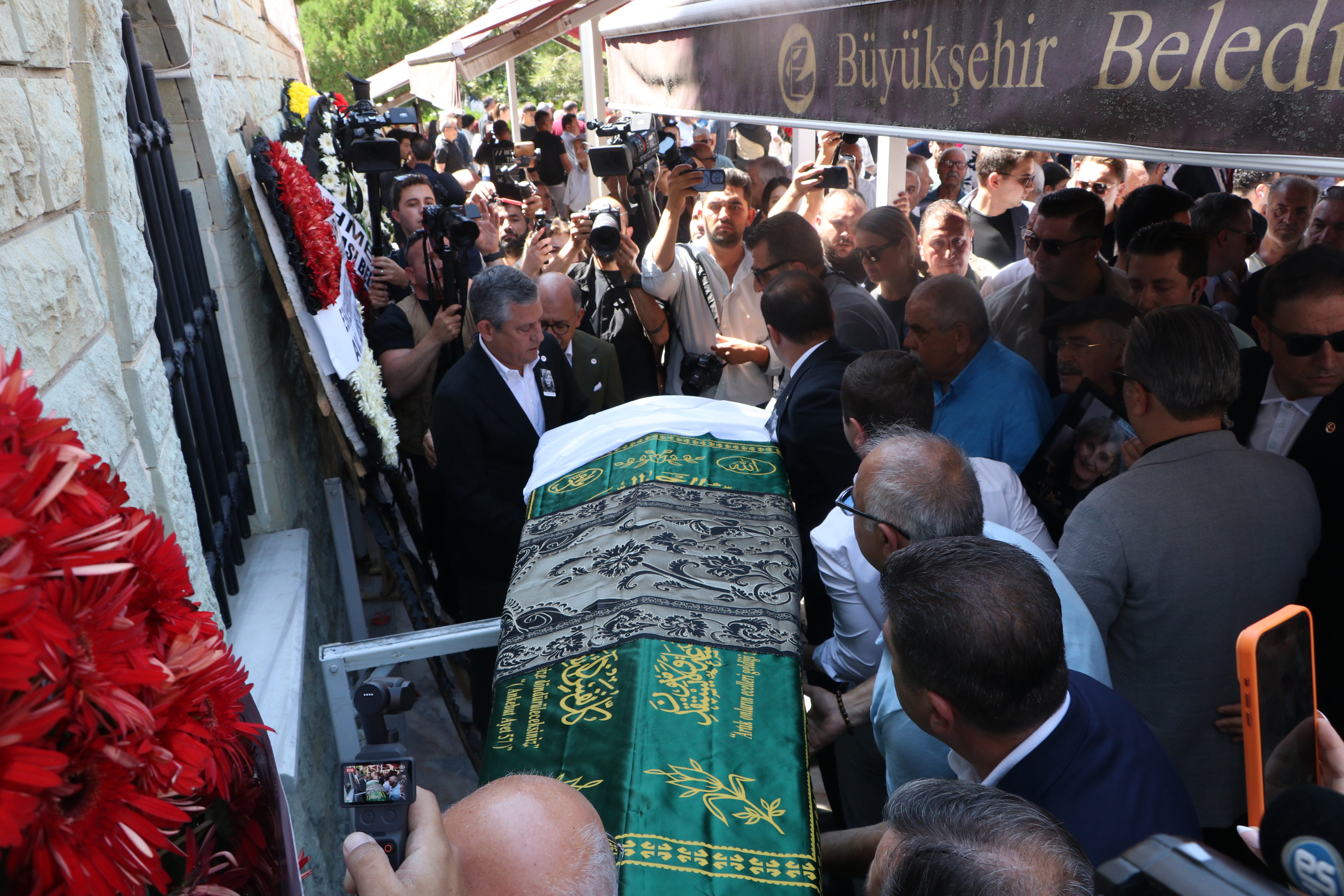 Özgür Özel taziye