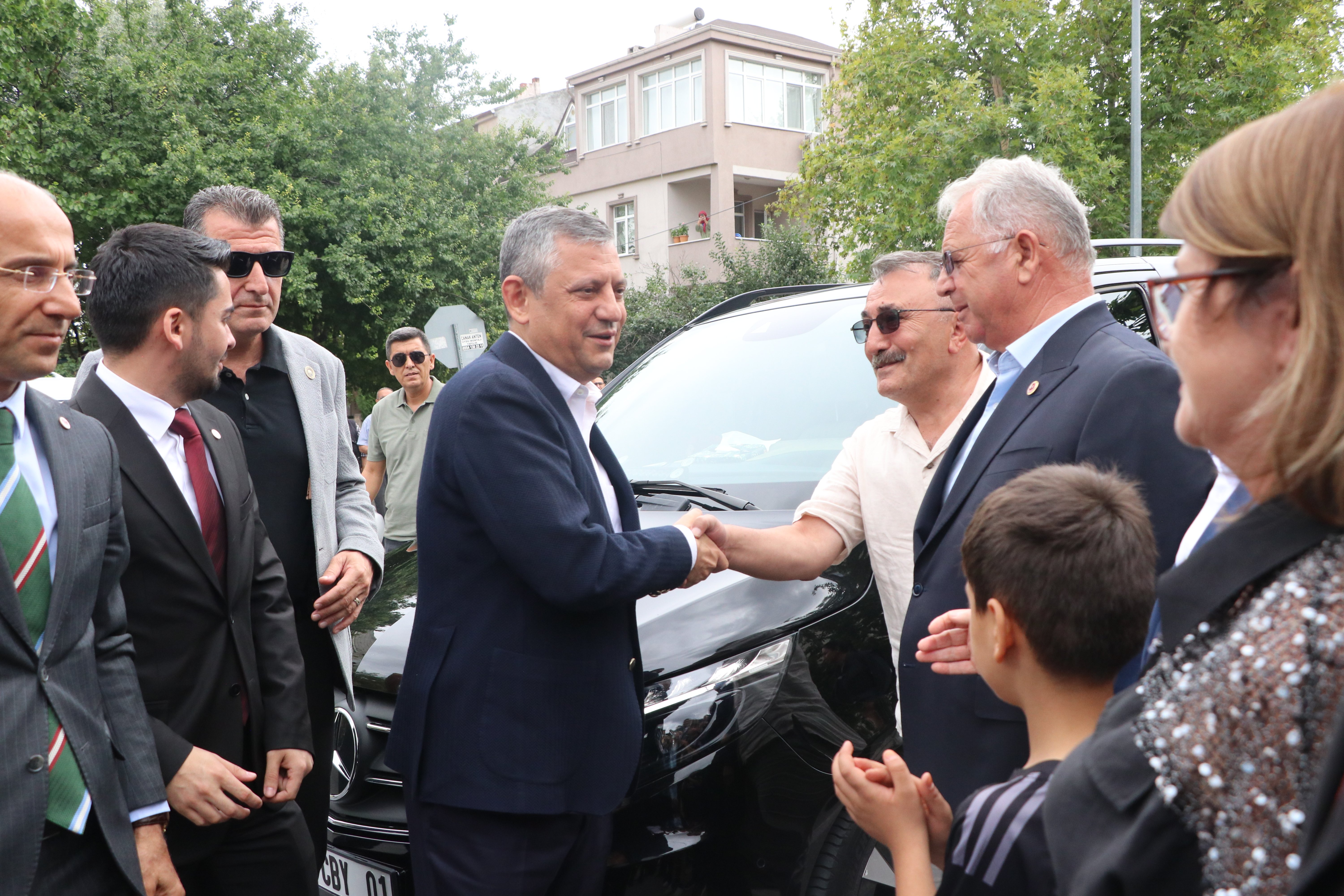 Özgür Özel Kayseri