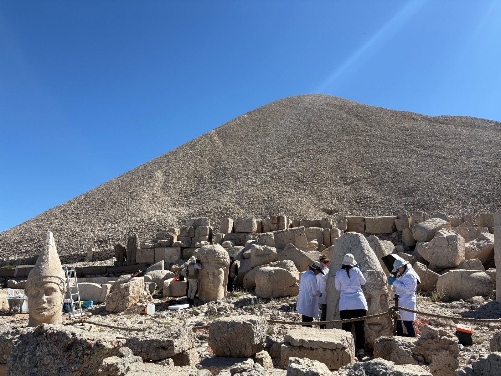 Nemrut Dağı nanoteknoloji ile taş güçlendirme