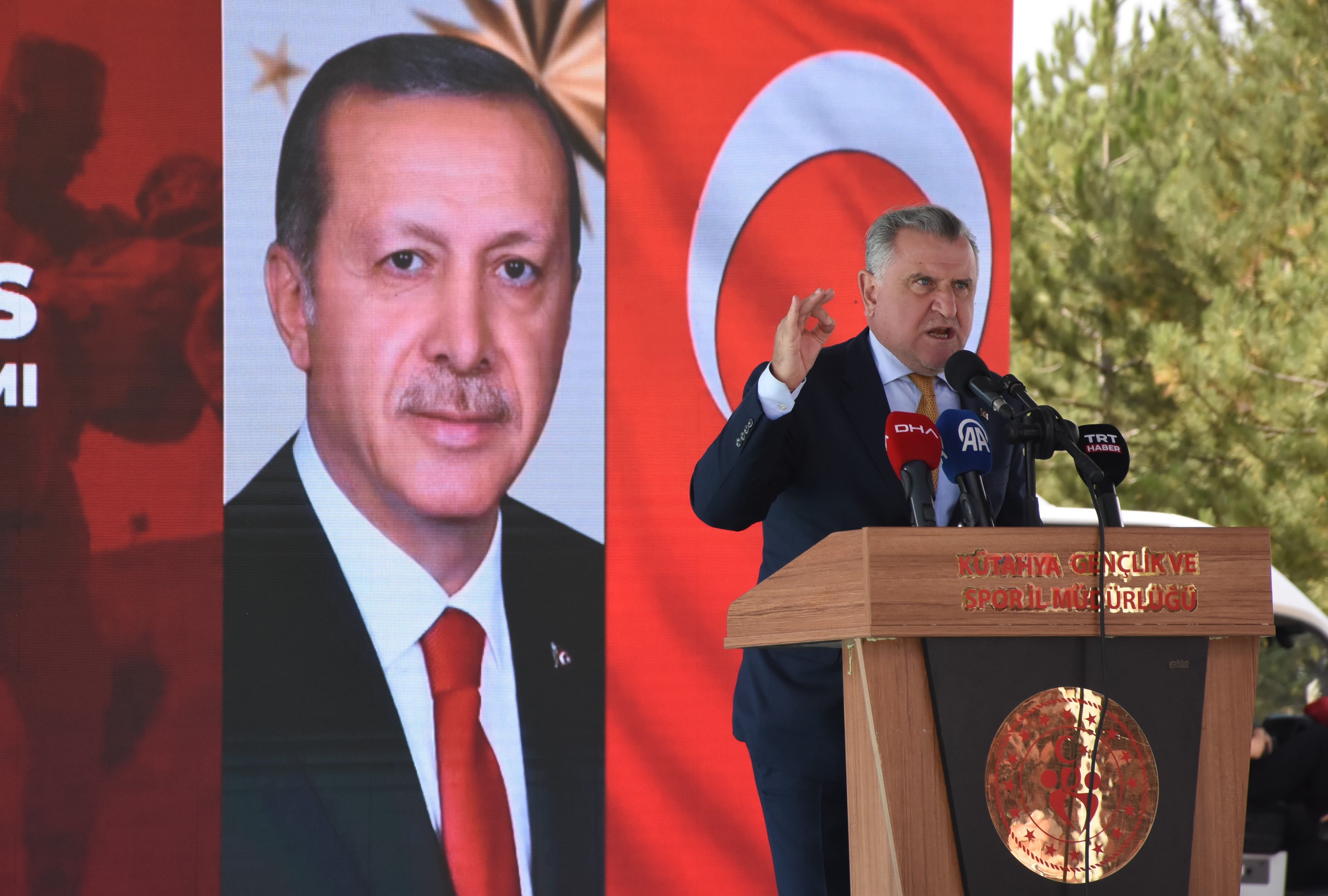 Bakan Bak, Zafer Bayramı, Dumlupınar