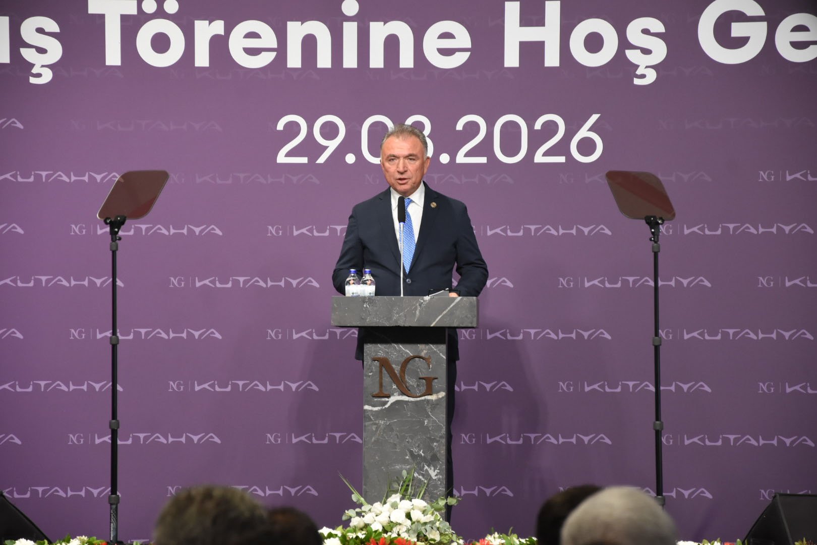 Bakan Kacır, NG Kütahya Seramik 30 Ağustos Fabrikası açılışında konuşma yapıyor