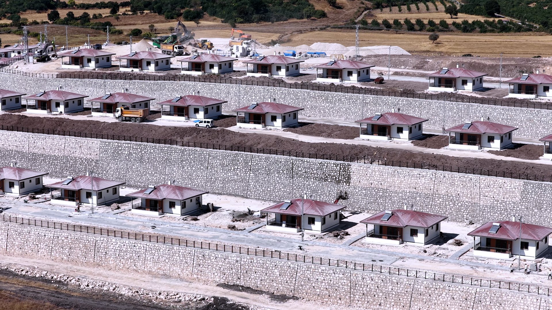 Sındırgı deprem konutları teslim aşamasında