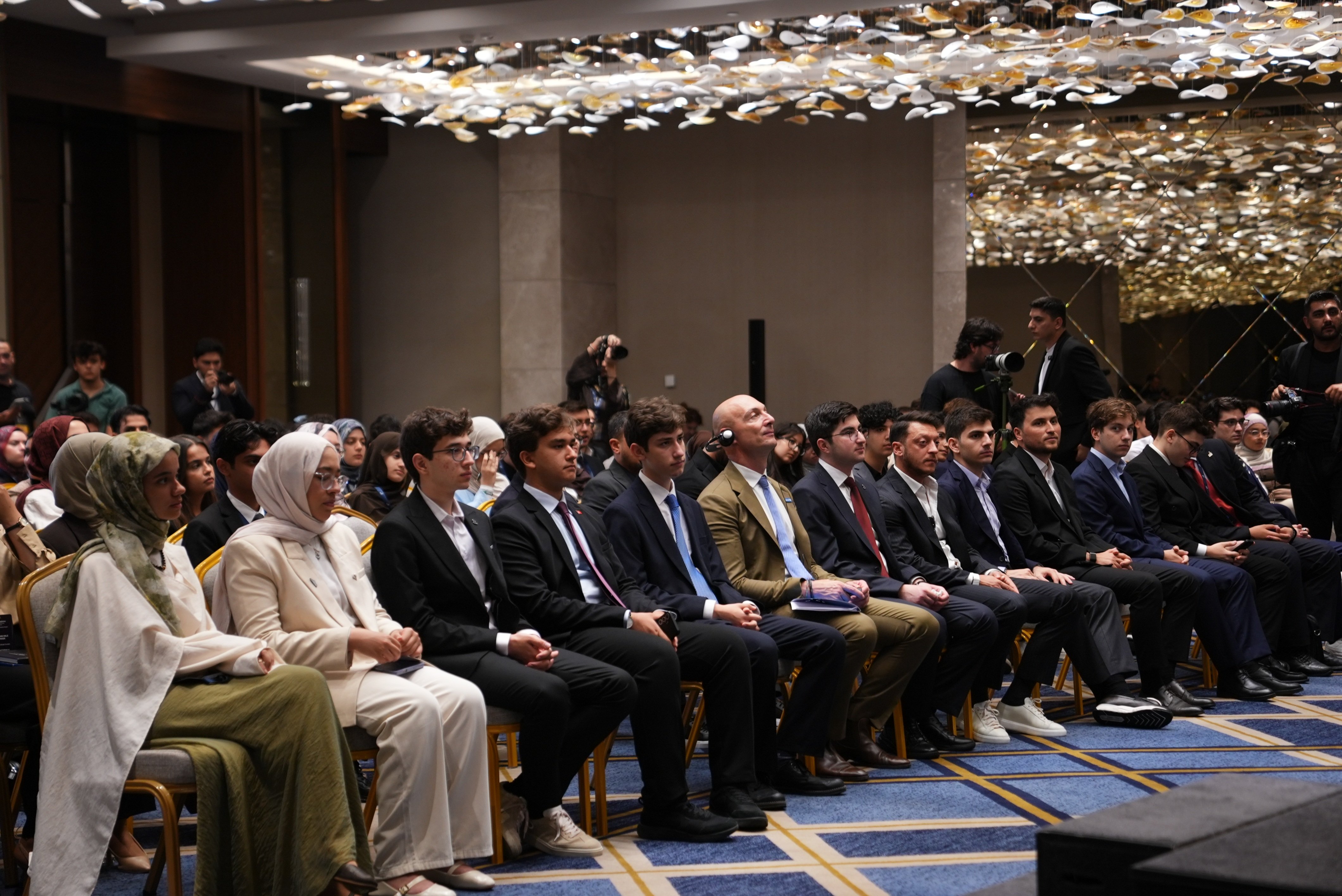 Bakan Bayraktar enerji hedeflerini anlattı