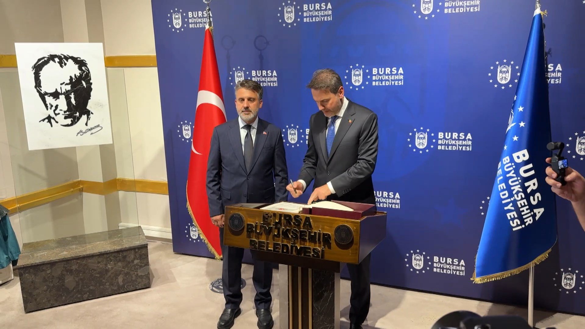 Enerji ve Tabii Kaynaklar Bakanı Alparslan Bayraktar