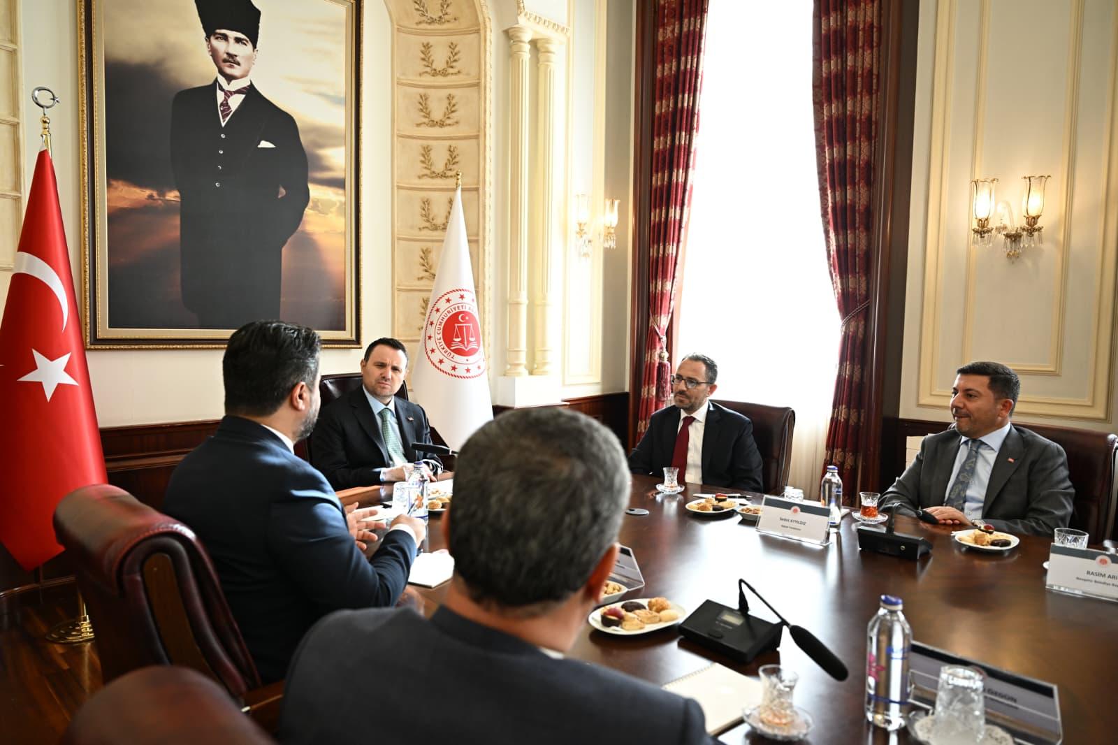 Adalet Bakanı Gürlek, Nevşehir heyetiyle görüştü