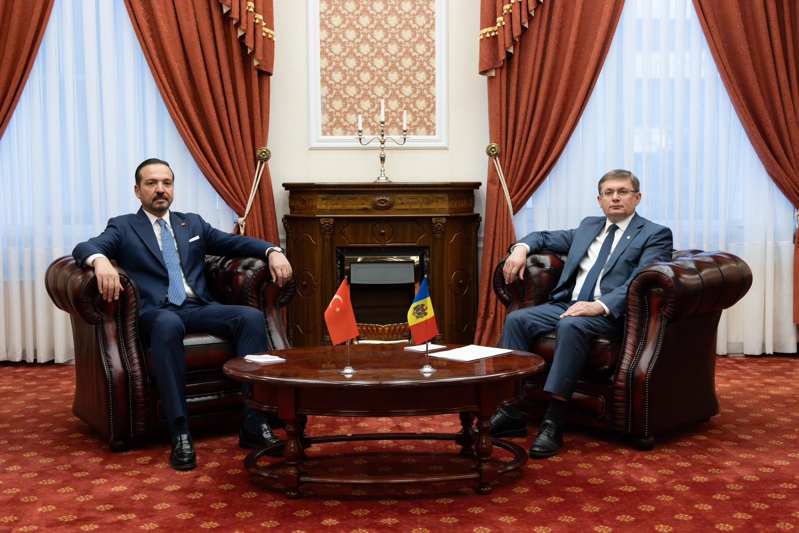 AK Partili Zorlu, Moldova Cumhurbaşkanı Sandu ile görüştü