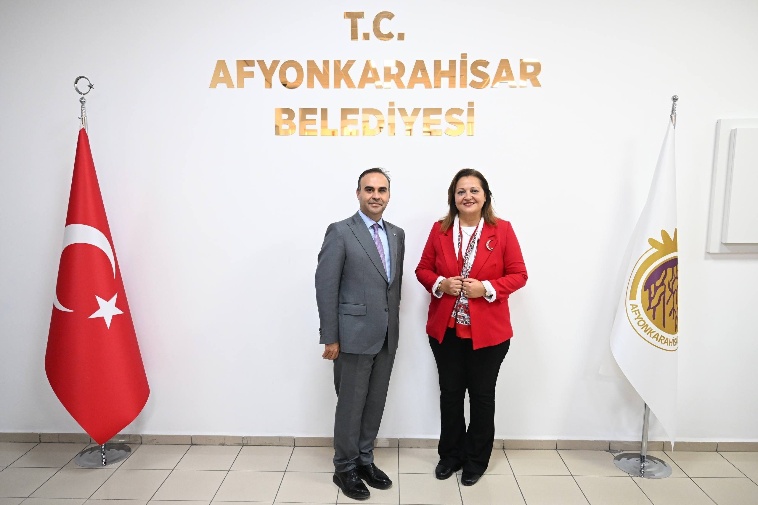 Bakan Kacır Afyonkarahisar protokolü ile