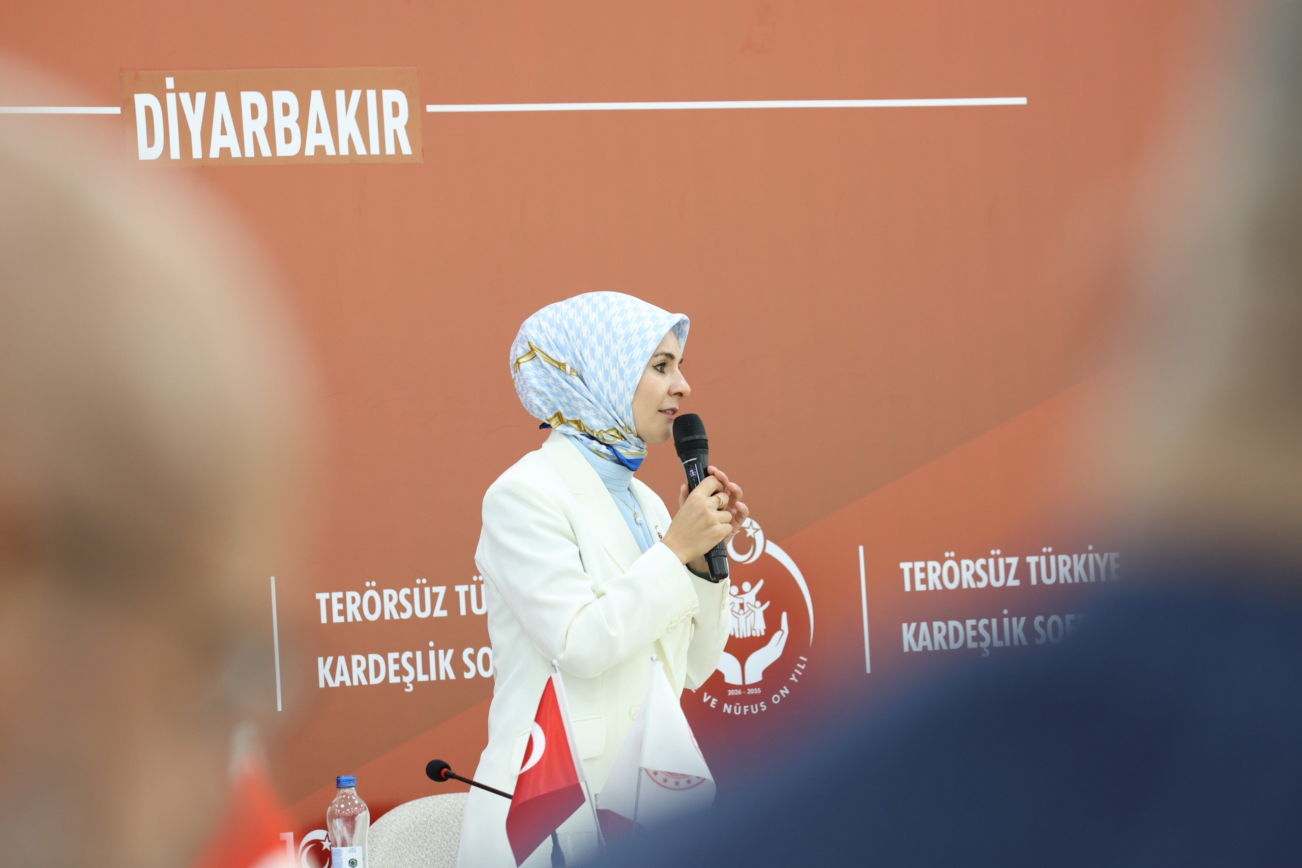 Bakan Göktaş şehit yakınlarıyla