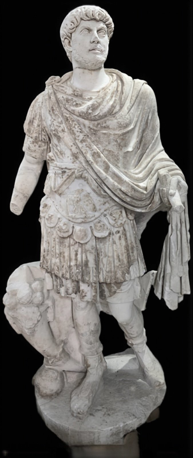 Hadrianus heykeli restorasyon çalışması