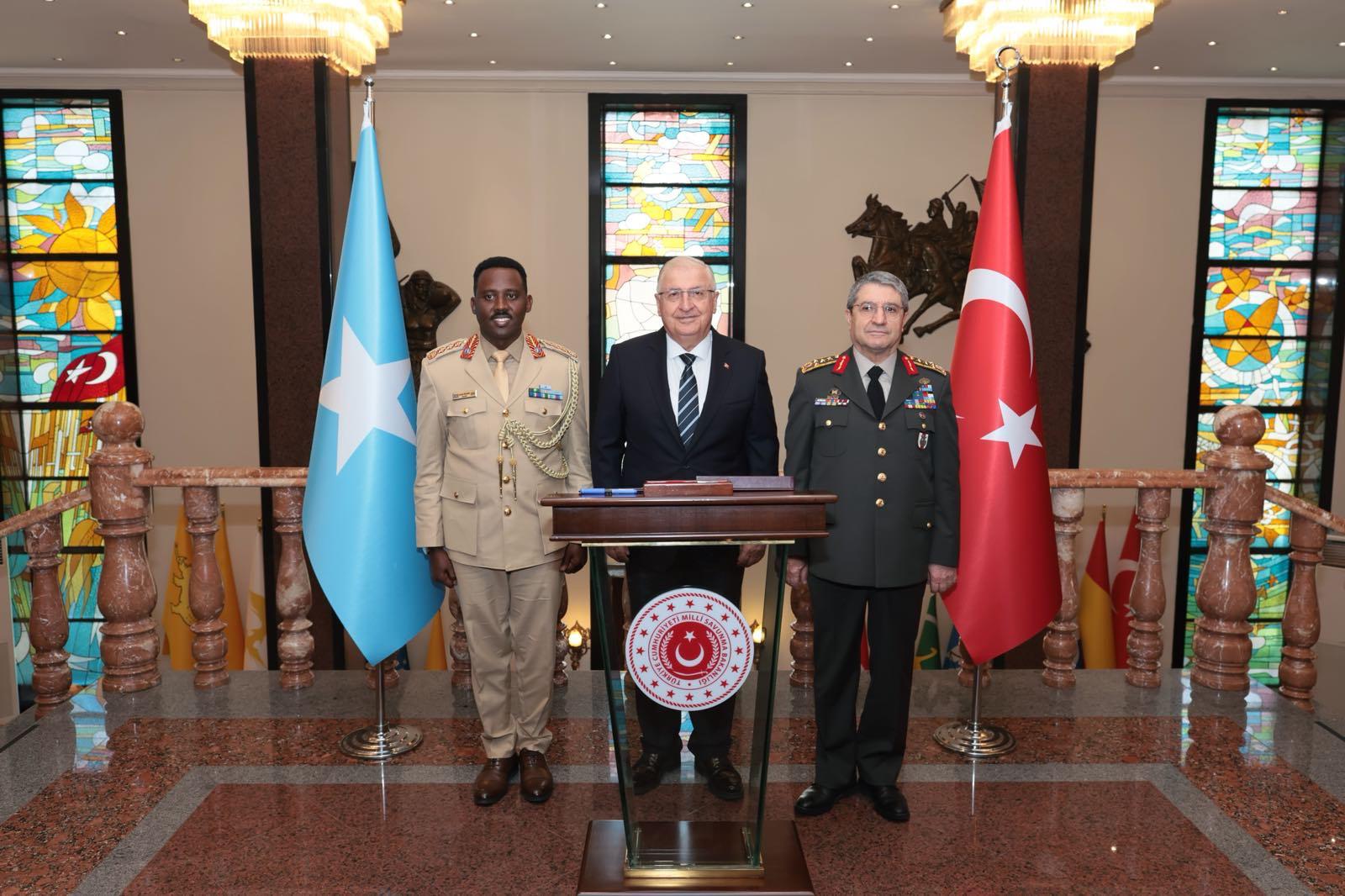 Milli Savunma Bakanı Yaşar Güler, Somali Genelkurmay Başkanı Tuğgeneral İbrahim Mohamed Mohamud’u kabul etti
