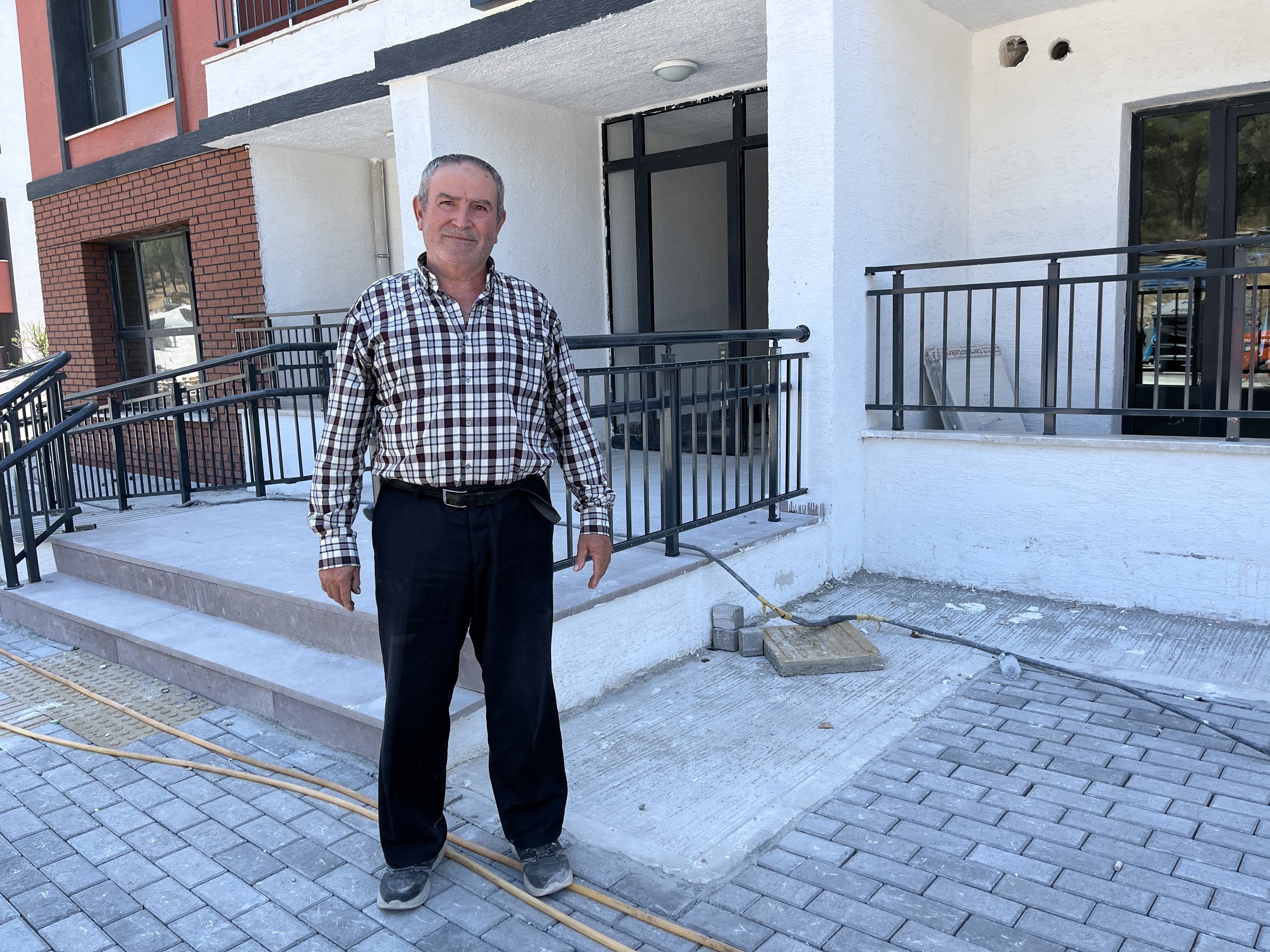 Deprem konutları inşaatı tamamlanma aşamasında
