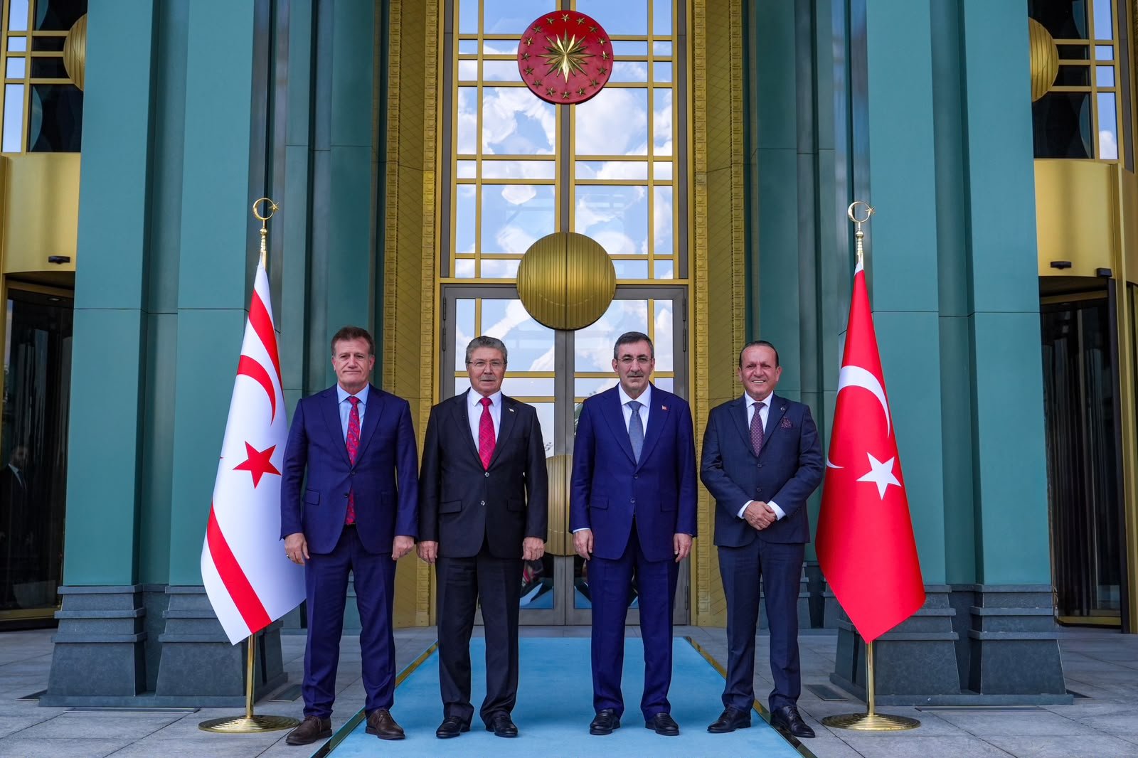 Cevdet Yılmaz ve Ünal Üstel basın toplantısında
