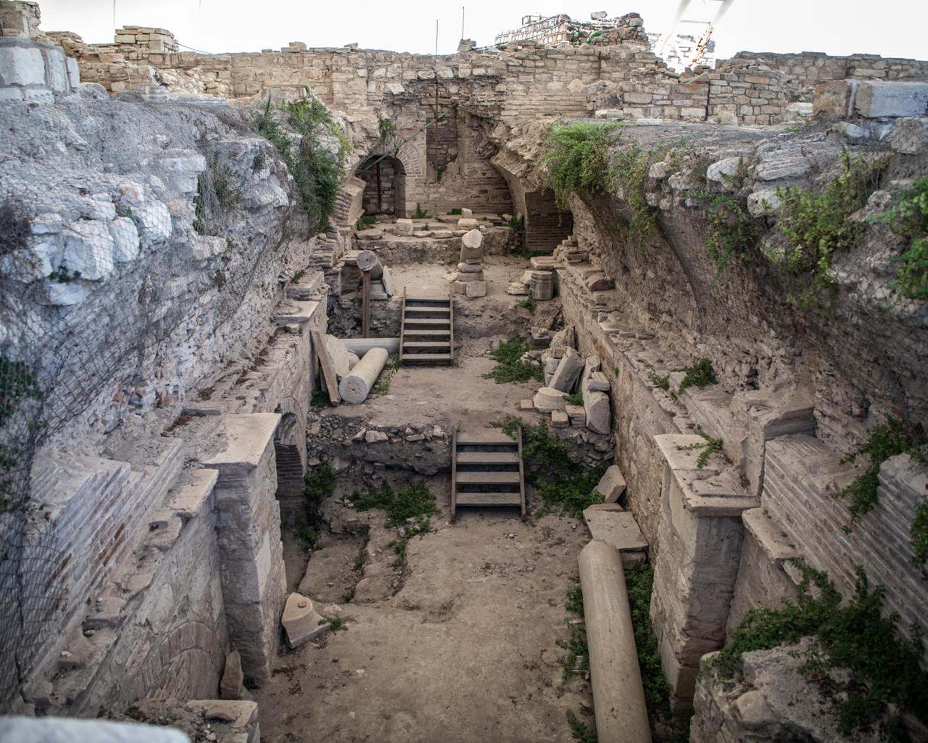 Kadıkalesi-Anaia Höyüğü tarihi eserler
