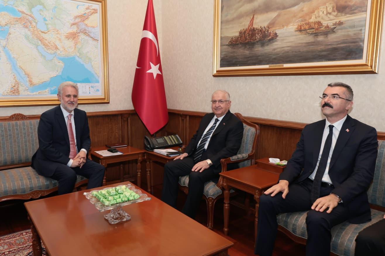 Milli Savunma Bakanı Yaşar Güler, Romanya Cumhurbaşkanlığı Milli Güvenlik ve Dış Politika Danışmanı Marius Gabriel Lazurca’yı kabul etti