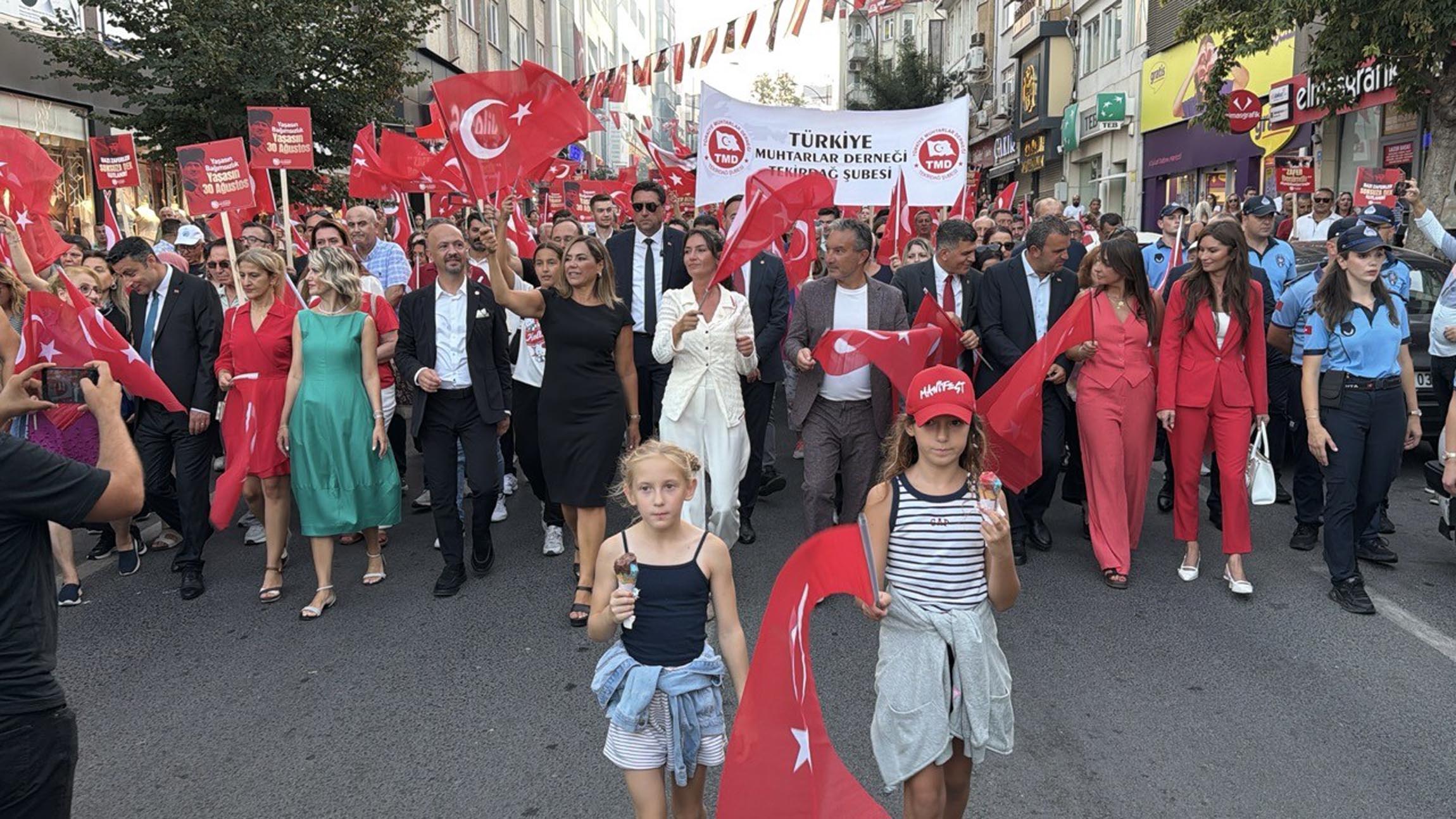 Tekirdağ 30 Ağustos Zafer Bayramı kortej yürüyüşü
