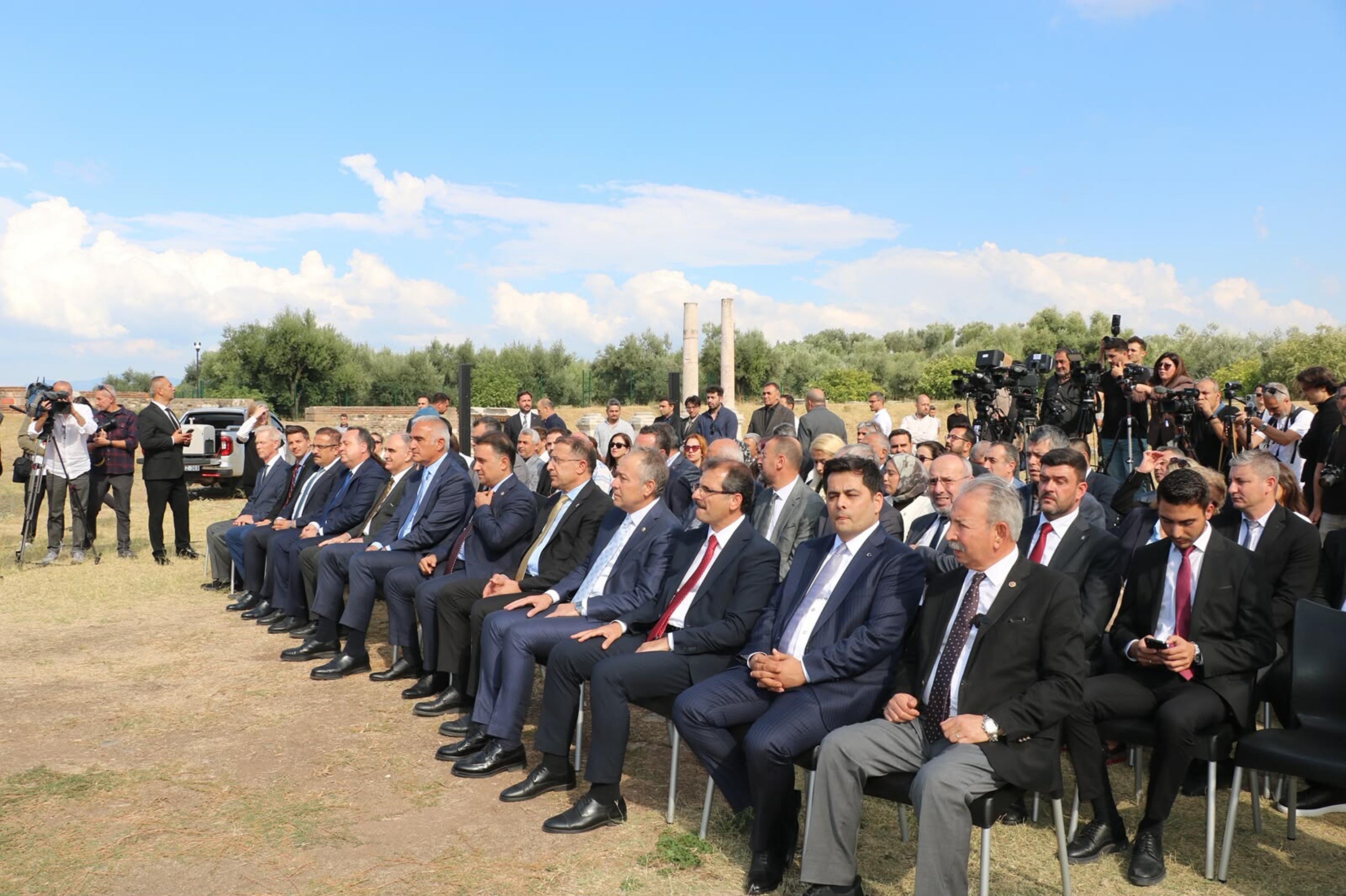 Bakan Ersoy, kurulan sistemi inceledi