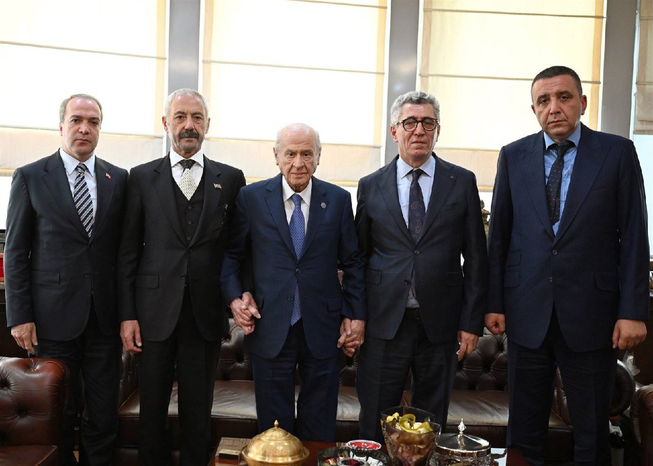 Devlet Bahçeli Sarallar ve Şahinler aileleri ile buluştu