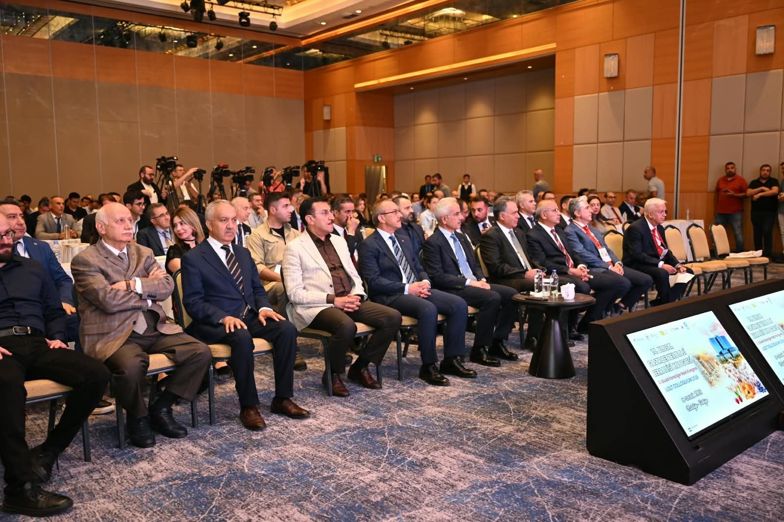 Bakan Uraloğlu Kongre Konuşması