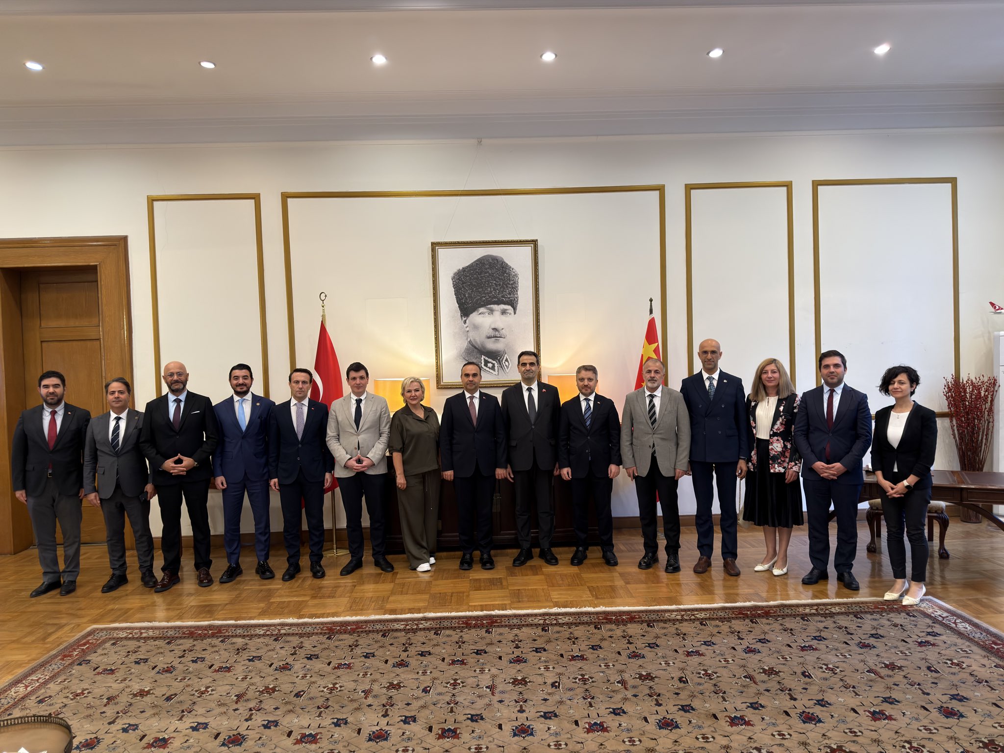 Bakan Kacır, Pekin Büyükelçiliği
