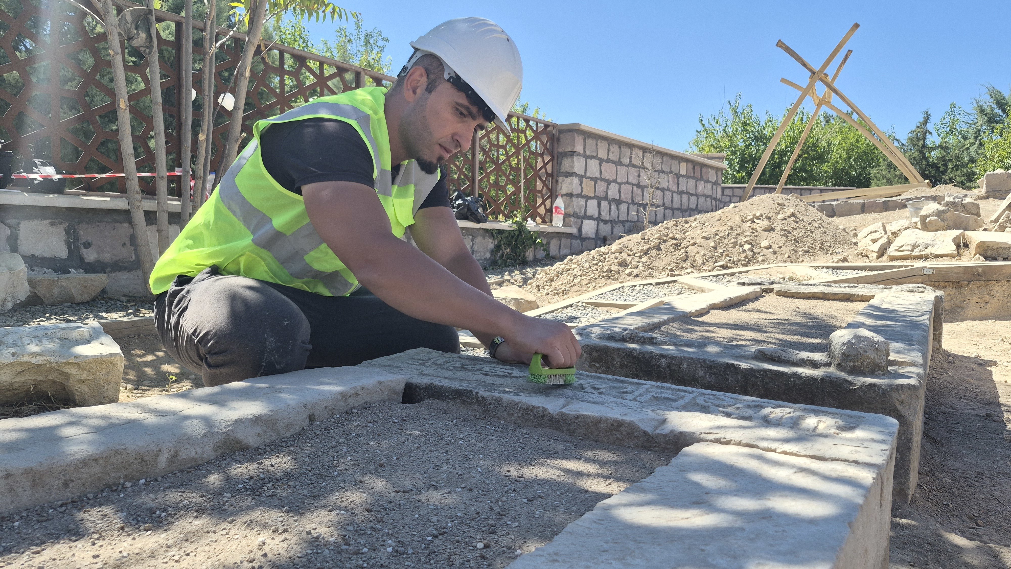 Kırk Kardeşler Mezarlığı restorasyon çalışmaları